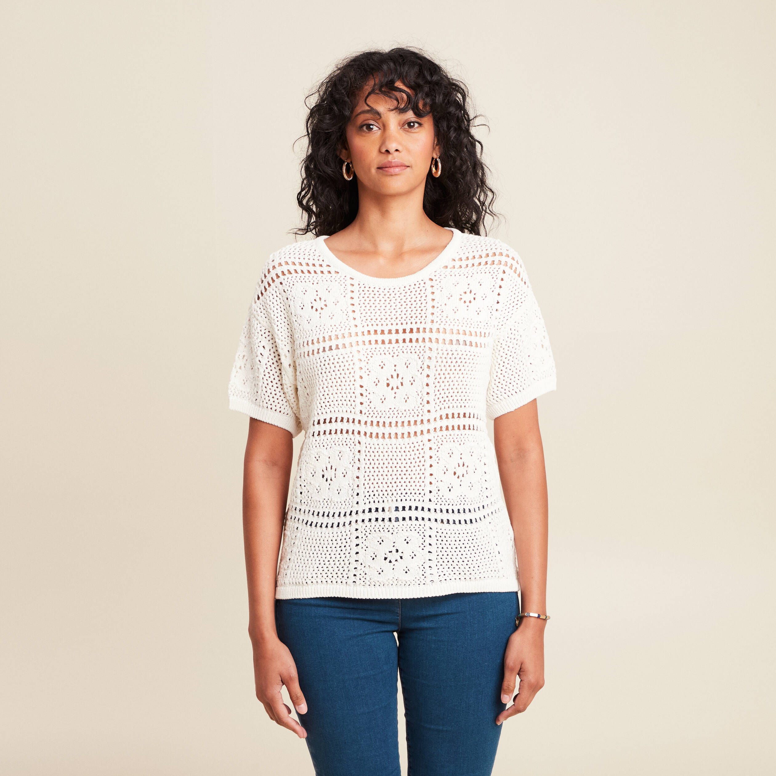 Pull court col rond manches courtes ecru femme