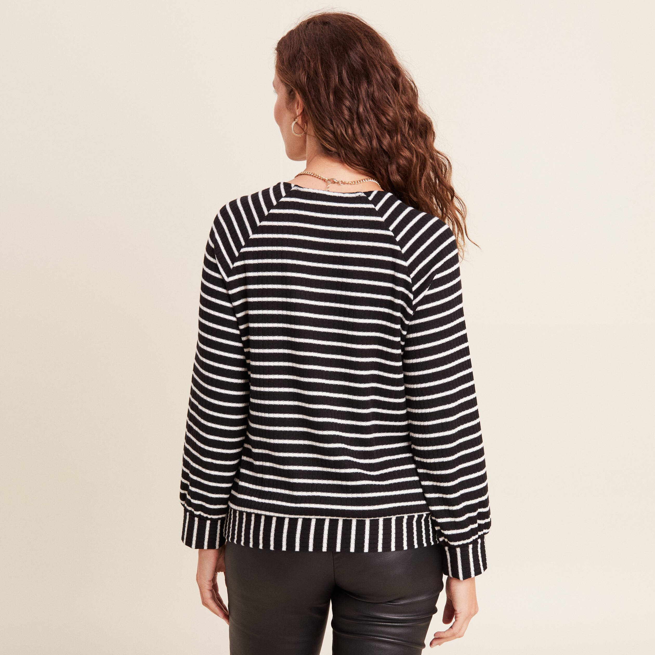 t shirt manches longues noir femme T-shirt manches longues noir femme