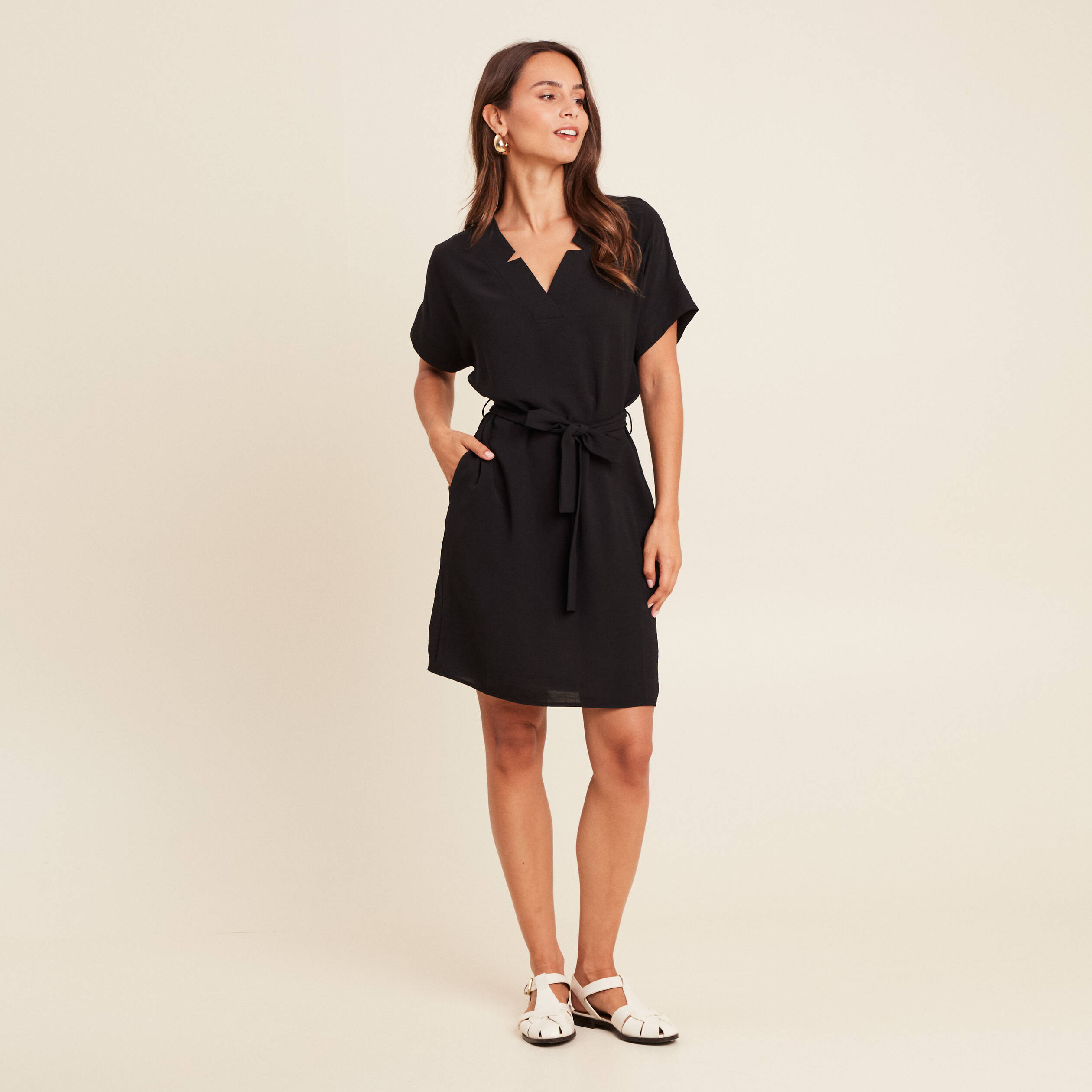 robe fluide manches courtes noir femme Robe fluide manches courtes noir femme