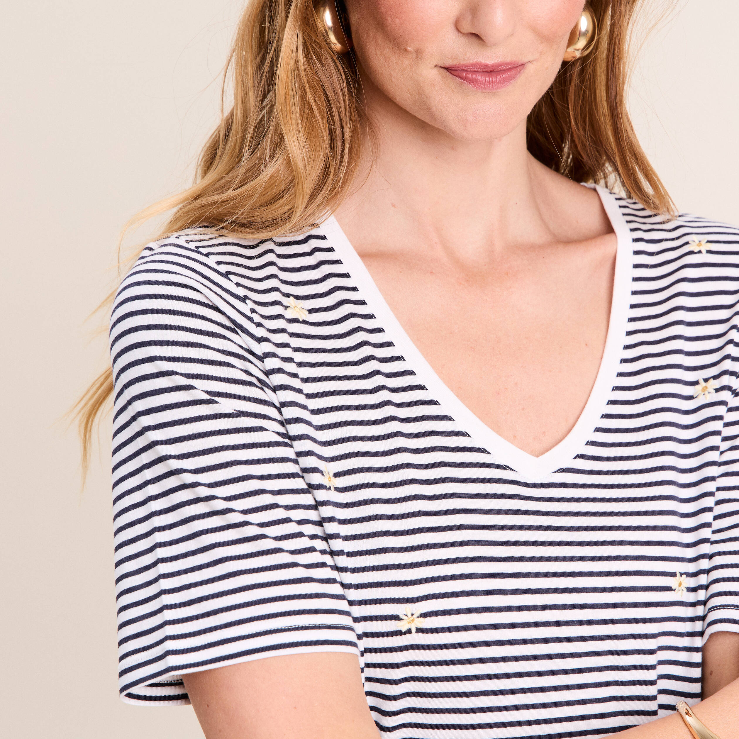 T-shirt droit broderie manches courtes bleu femme