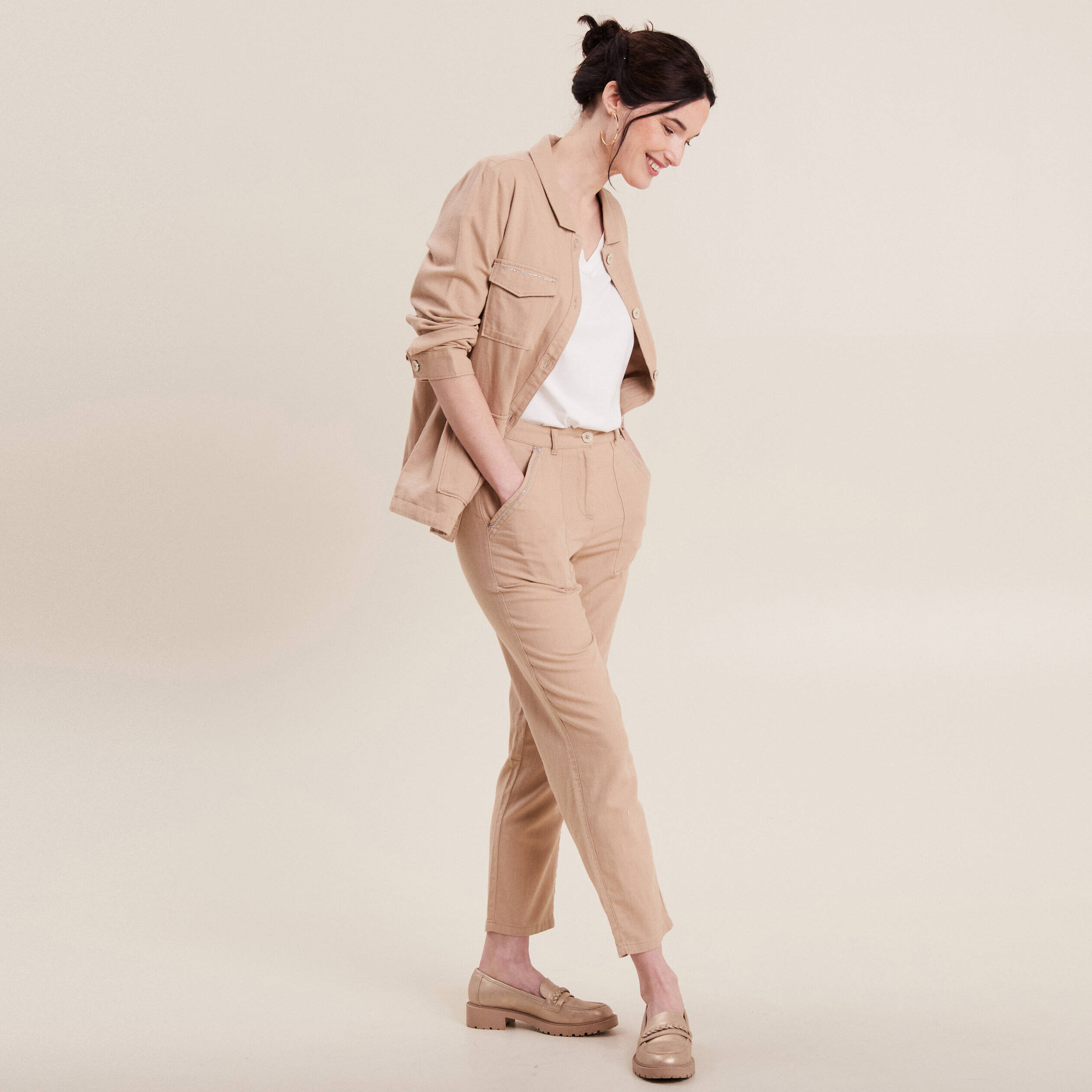 veste droite boutonnee sable femme Veste droite boutonnée sable femme