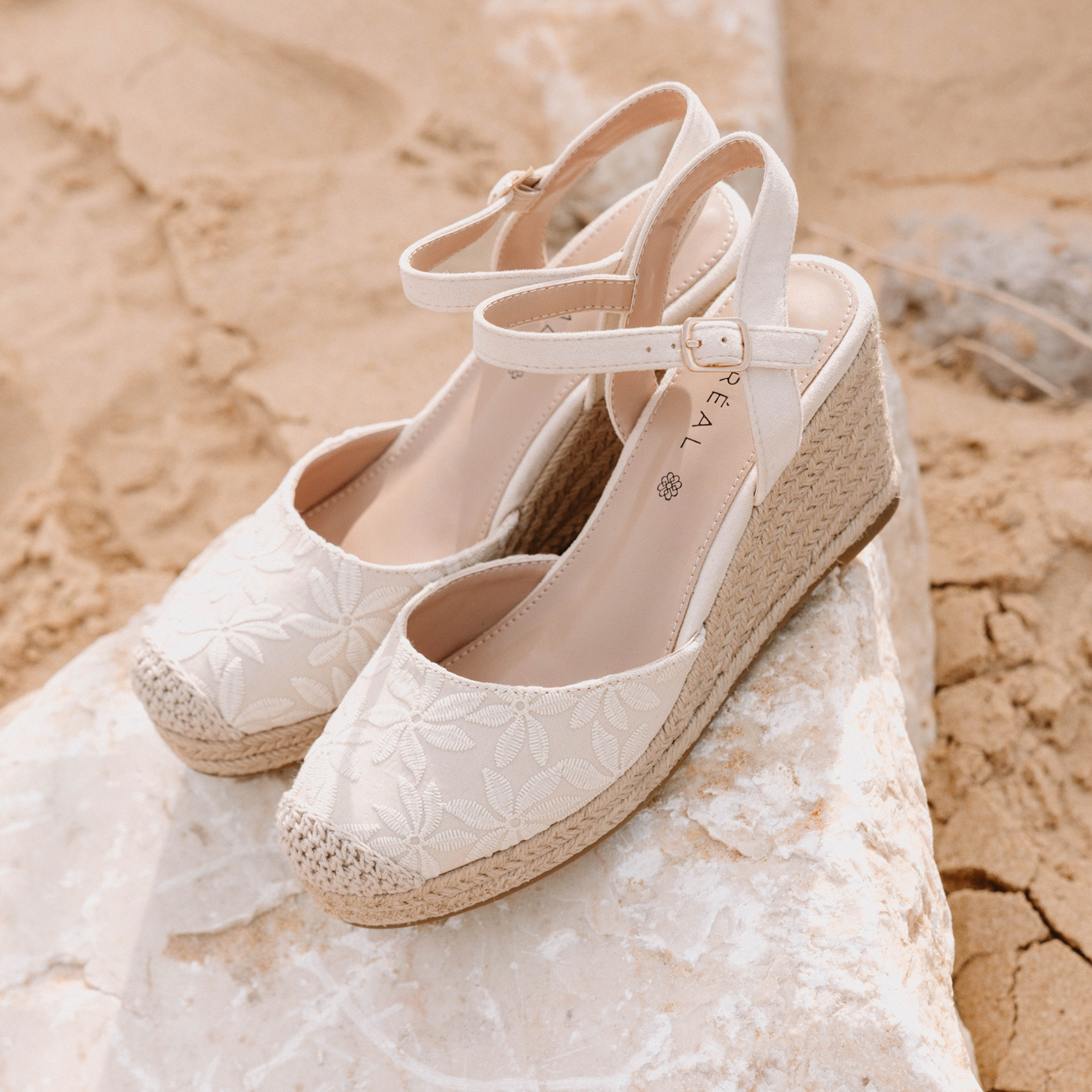 Espadrille compens&eacute;e aspect dentelle ivoire femme