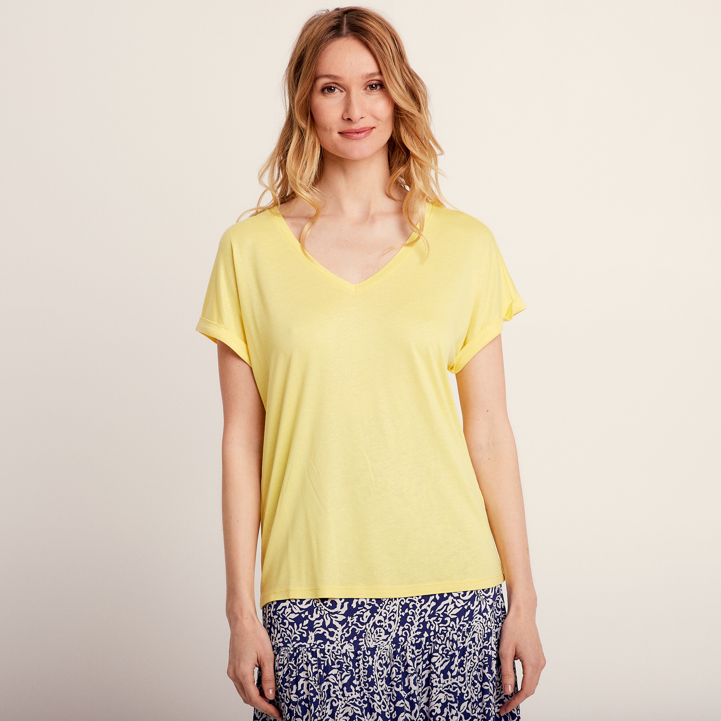 t shirt manches courtes jaune fonce femme T-shirt manches courtes jaune foncé femme