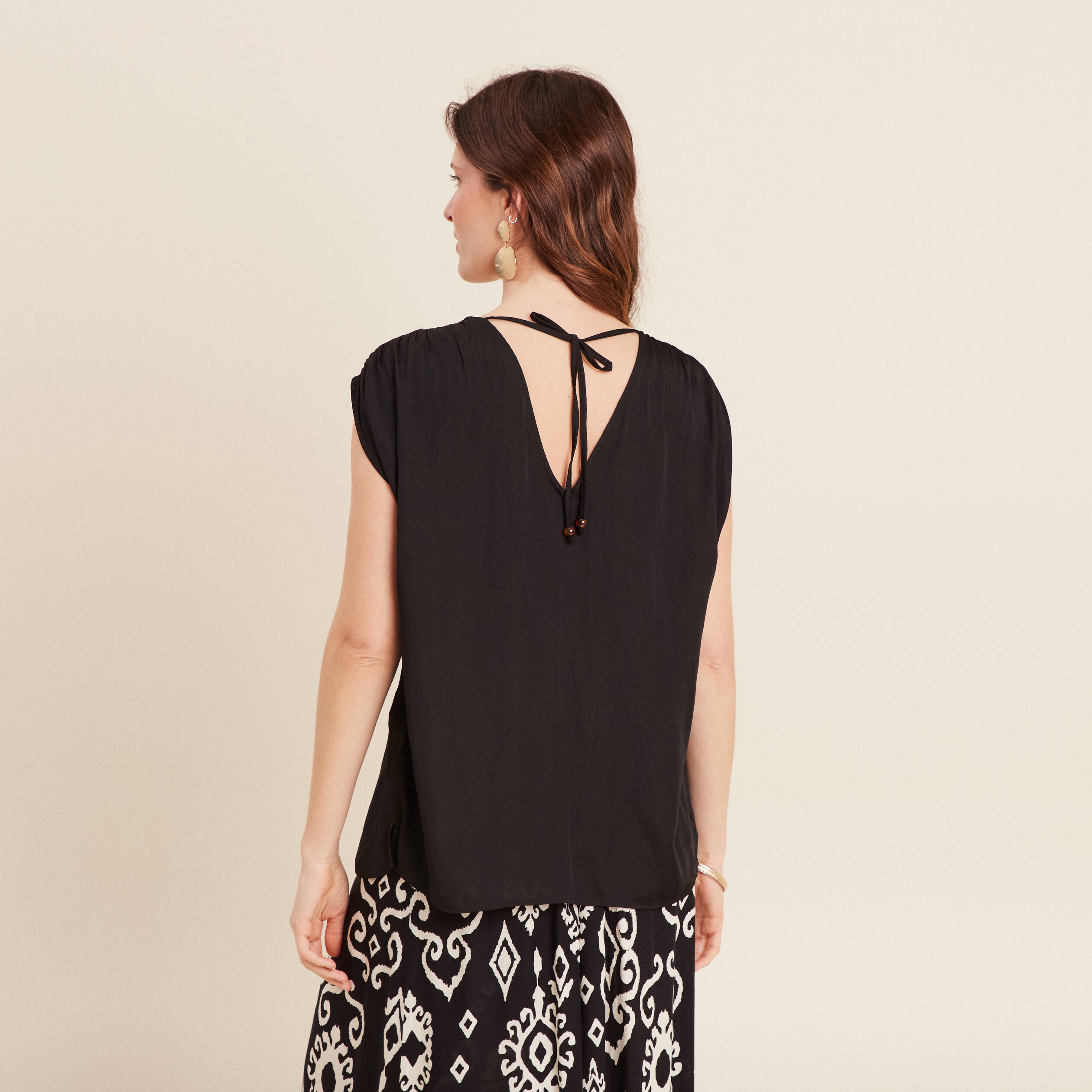 blouse sans manches noir femme Blouse sans manches noir femme