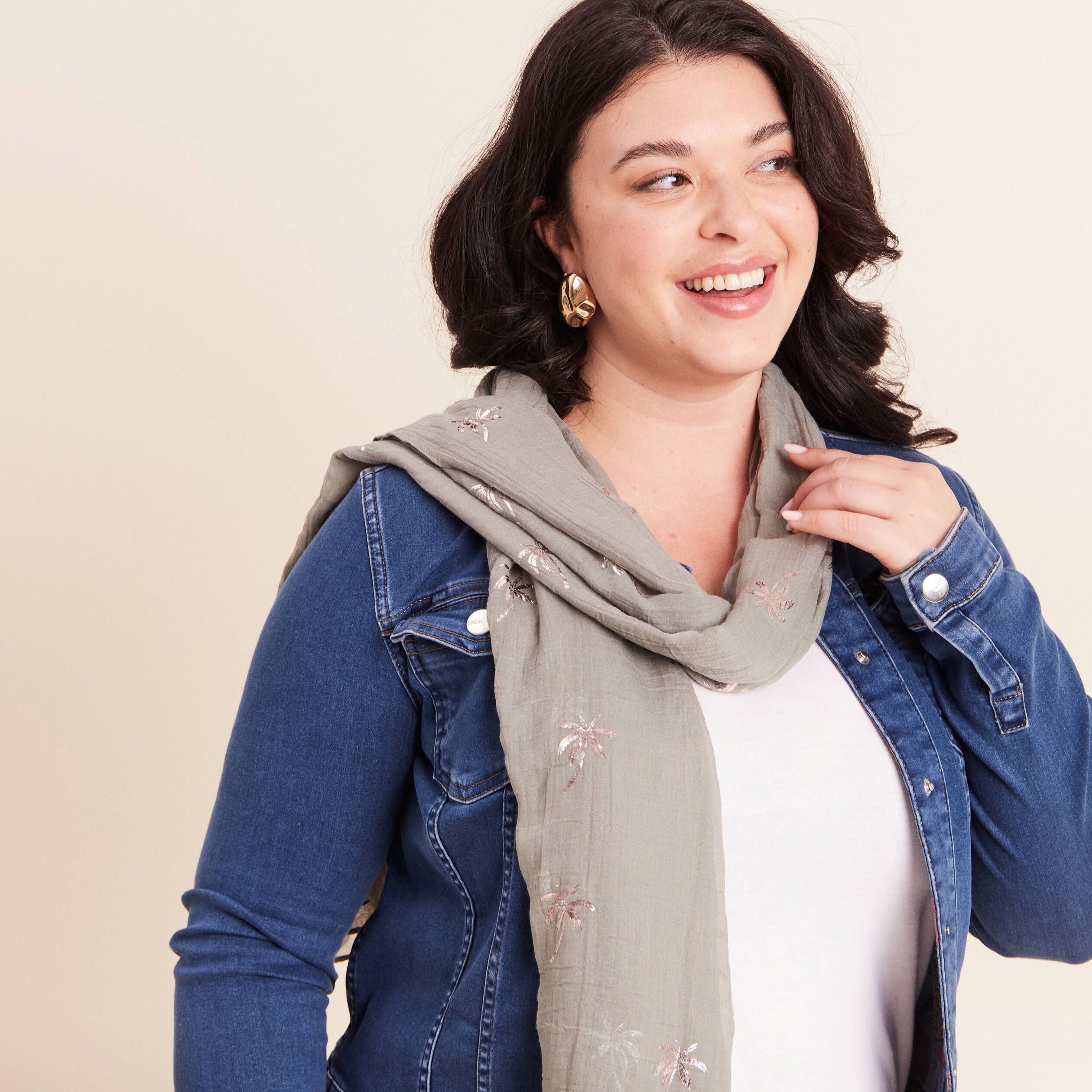 Foulard effet froiss&eacute; vert clair femme