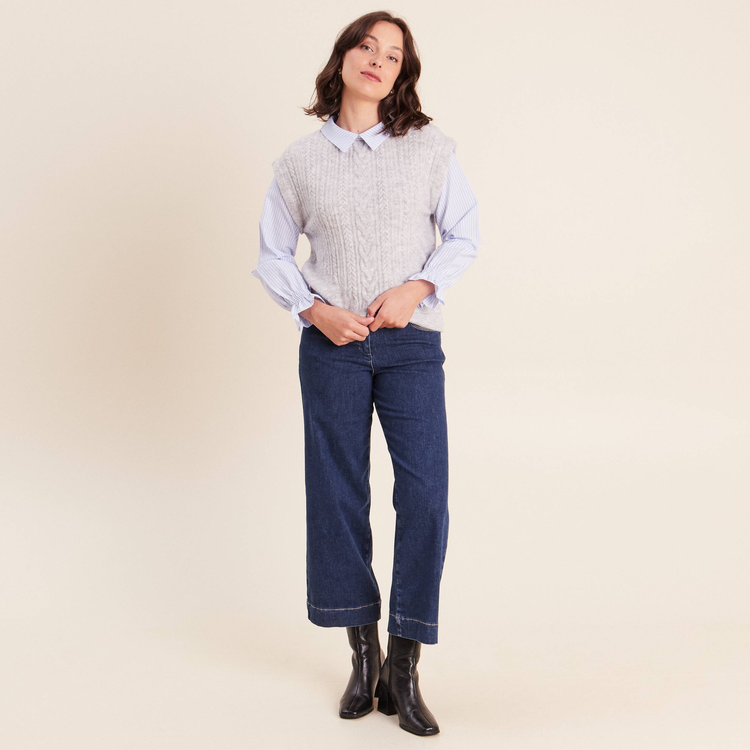 Pull bi-mati&egrave;re col chemise gris clair femme