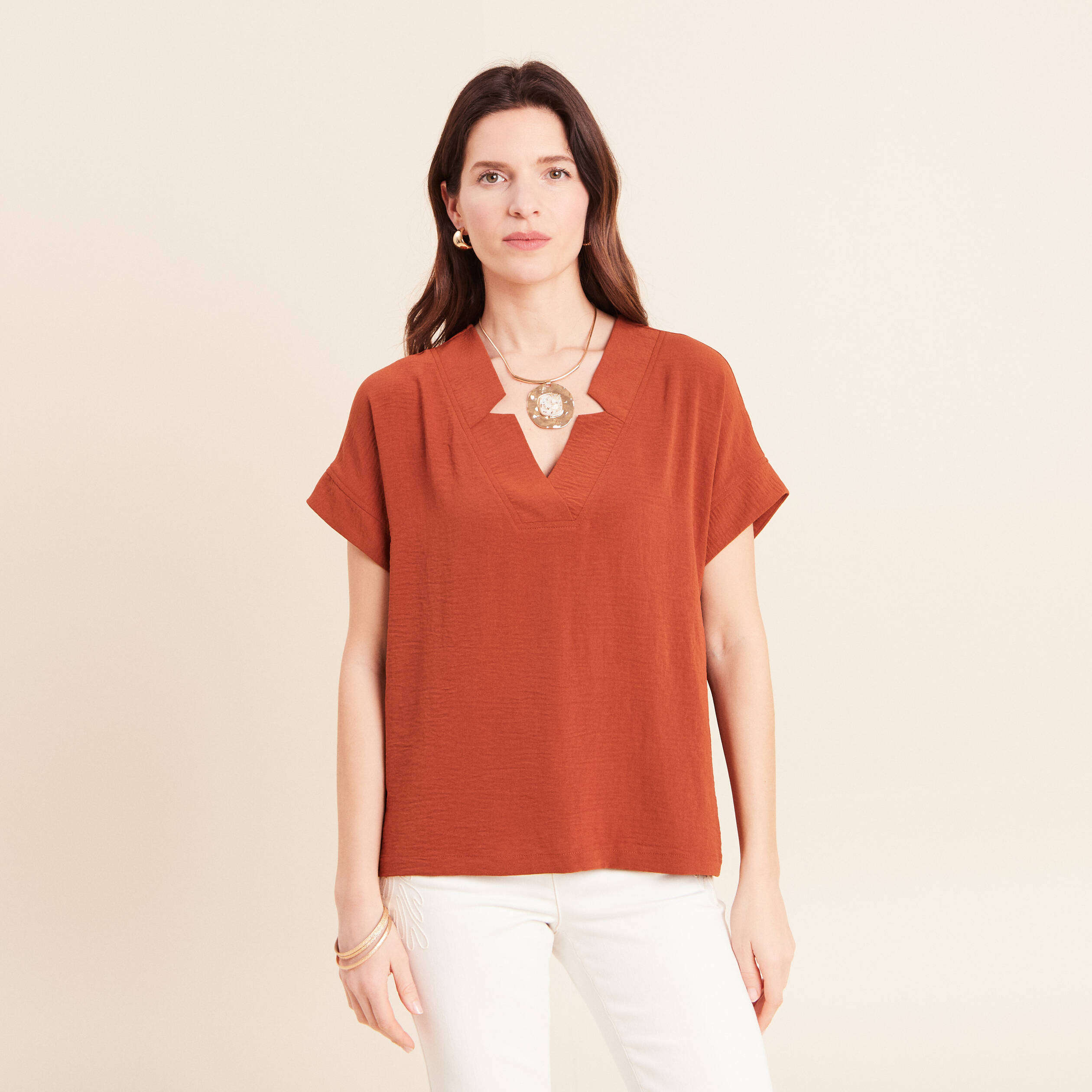 Blouse fluide manches courtes marron fonc&eacute; femme