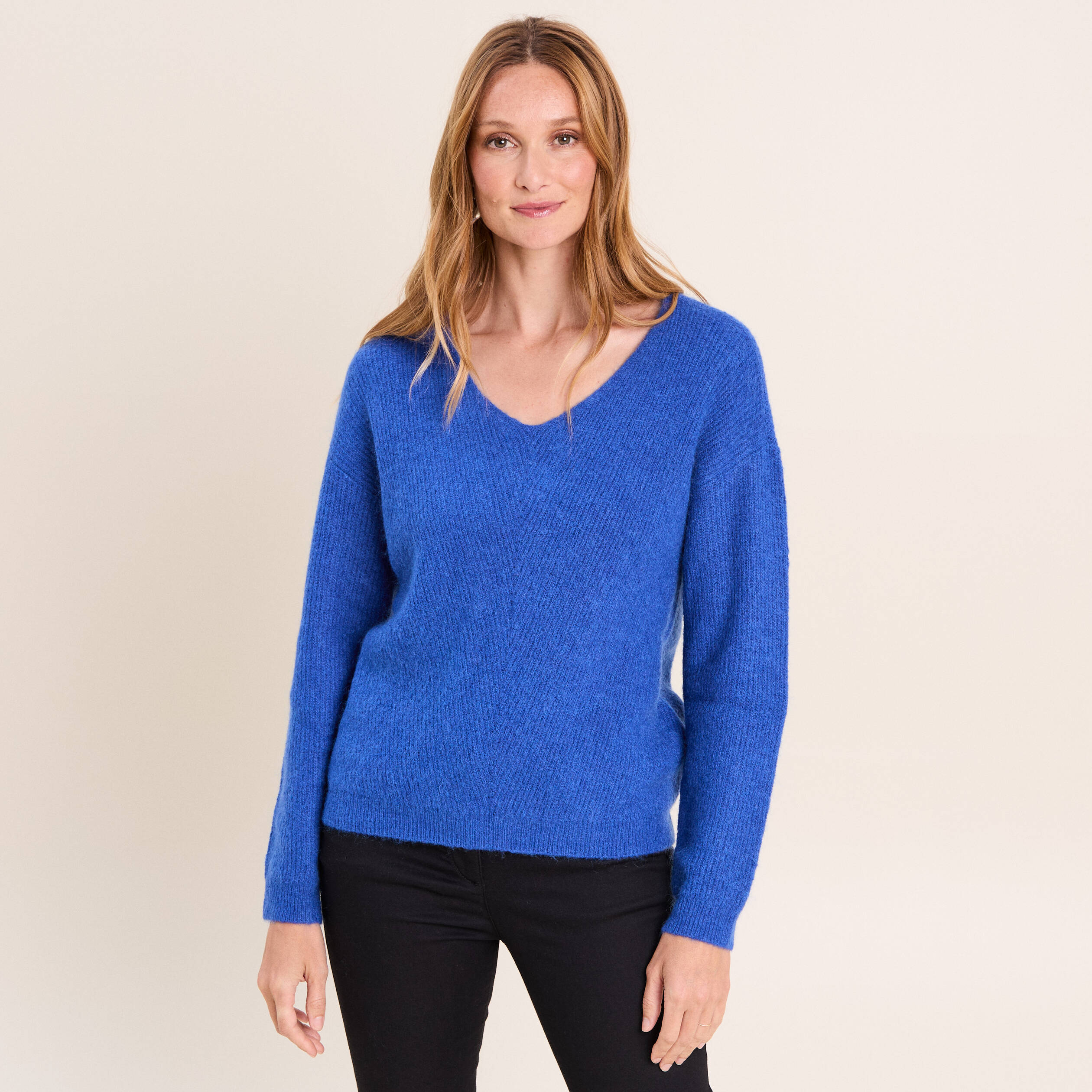 Pull col v bleu electrique femme