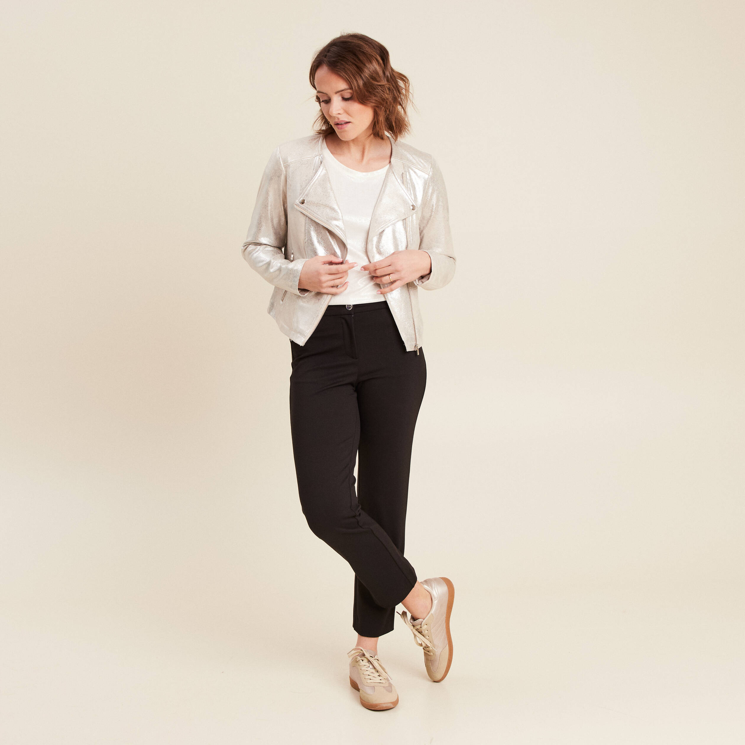 veste droite zippee couleur argent femme Veste droite zippée couleur argent femme