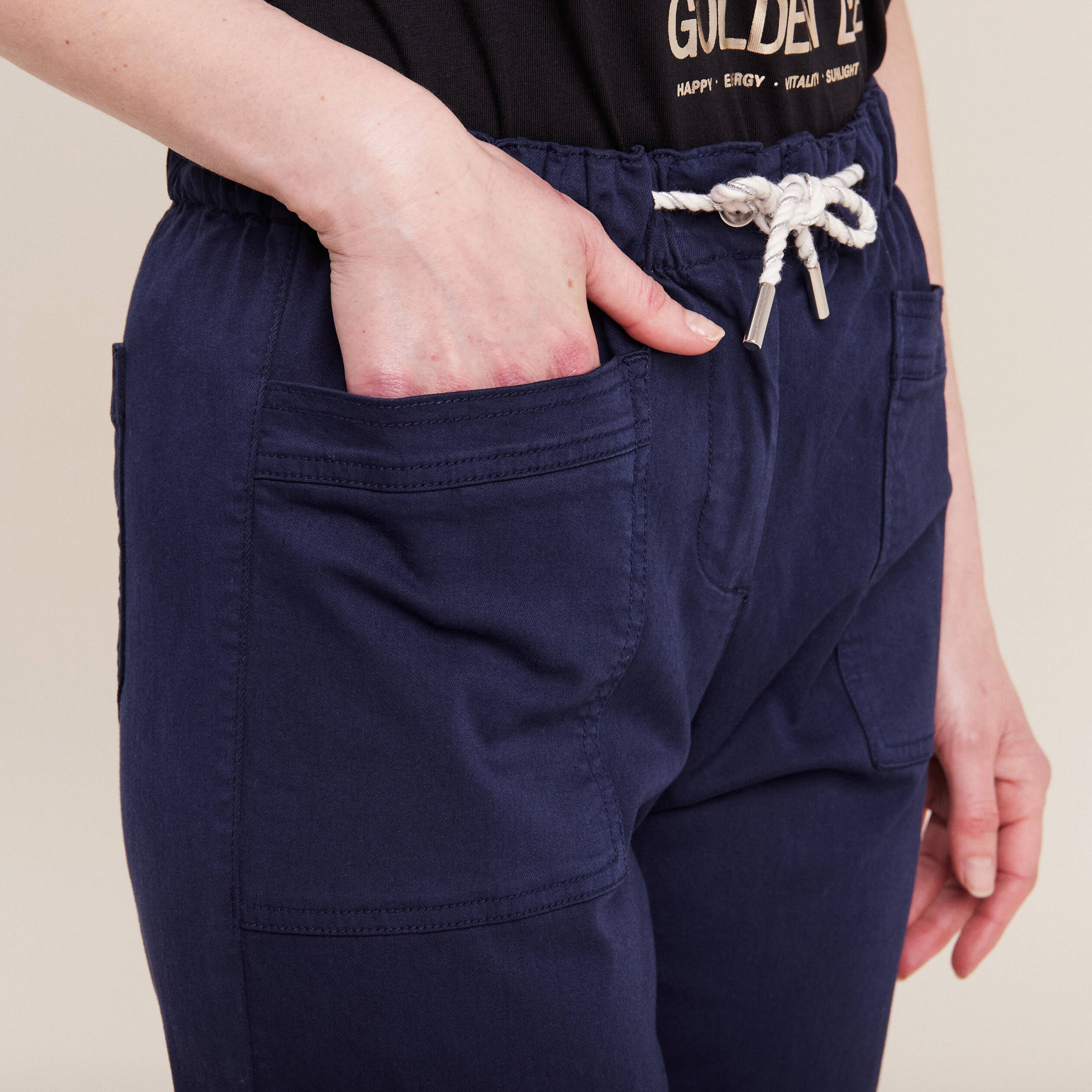 pantalon coupe droite a coulisse bleu marine femme Pantalon coupe droite à coulisse bleu marine femme
