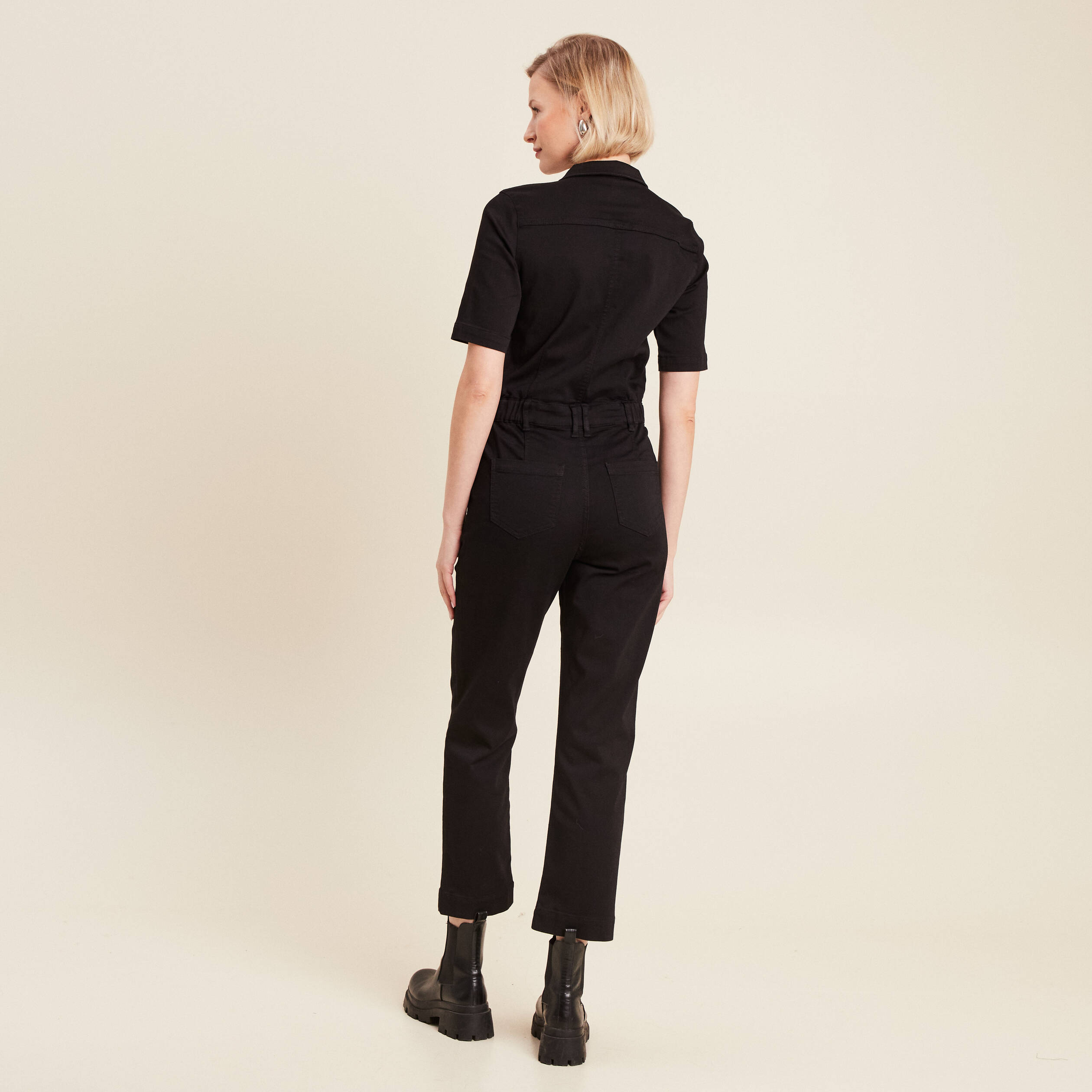 combinaison pantalon en jean noir femme Combinaison pantalon en jean noir femme