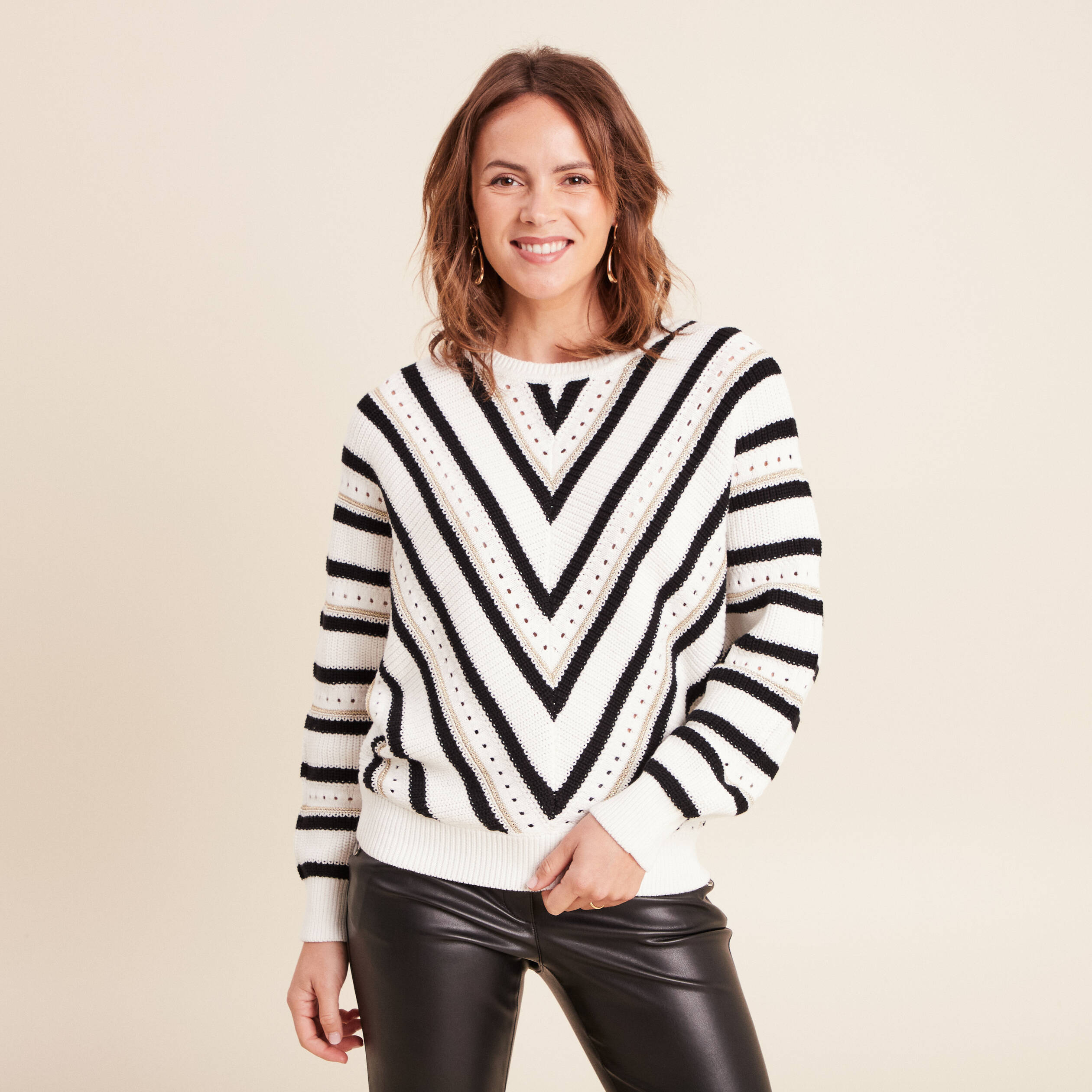 Pull col rond manches longues noir femme