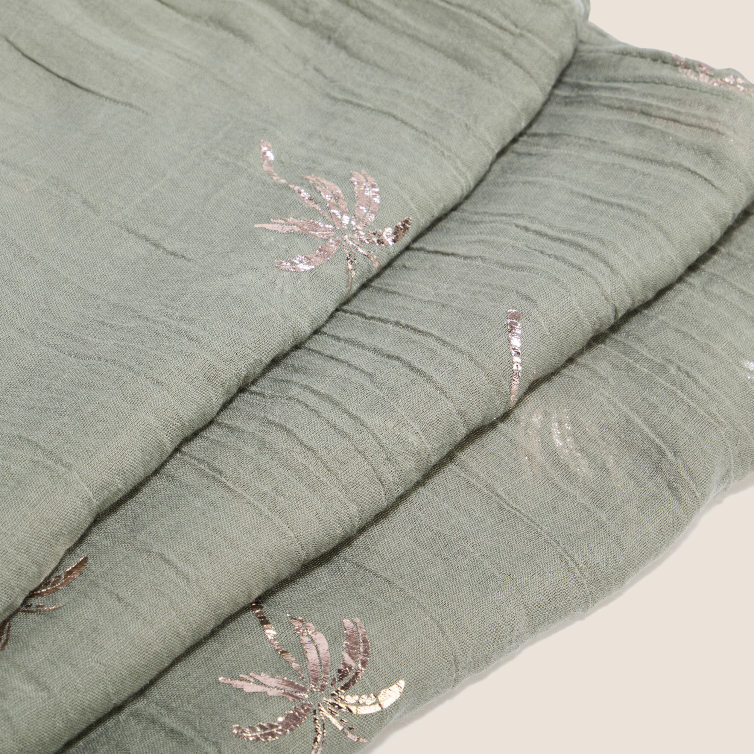 Foulard effet froiss&eacute; vert clair femme