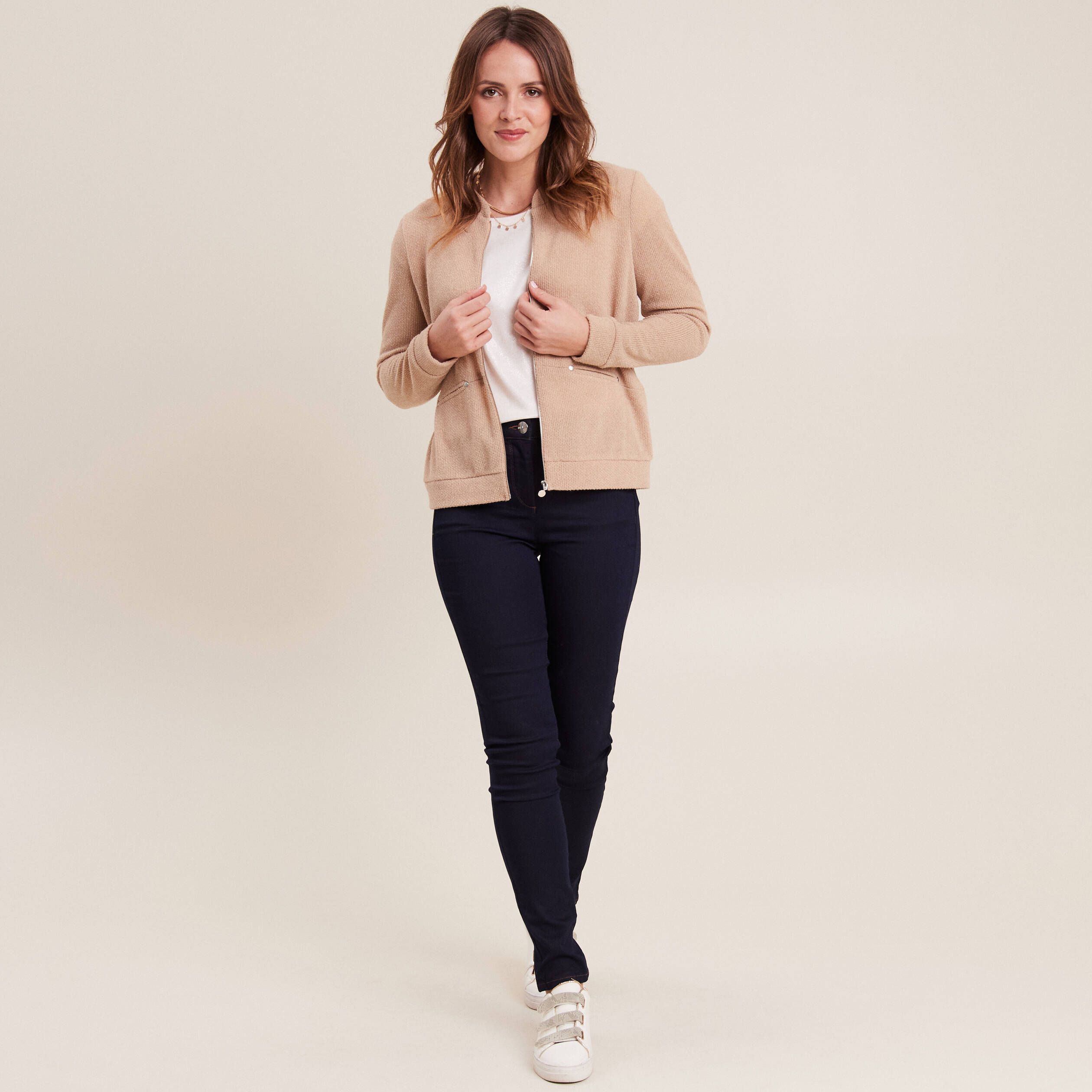 jeans leger taille haute long denim brut femme Jeans léger taille haute long denim brut femme