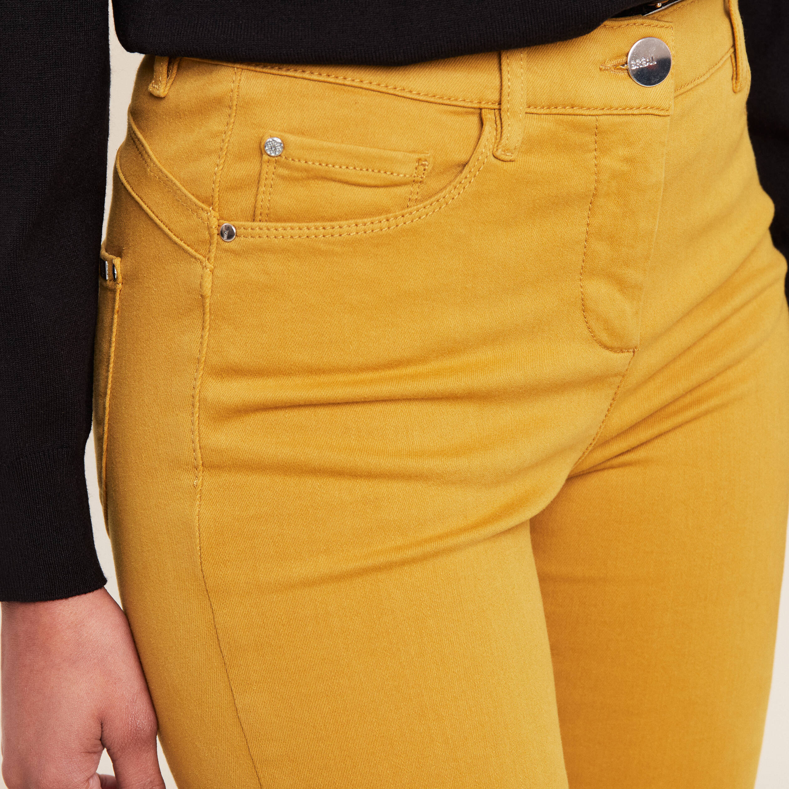 Jean magique L'Unique coupe ajust&eacute;e jaune femme