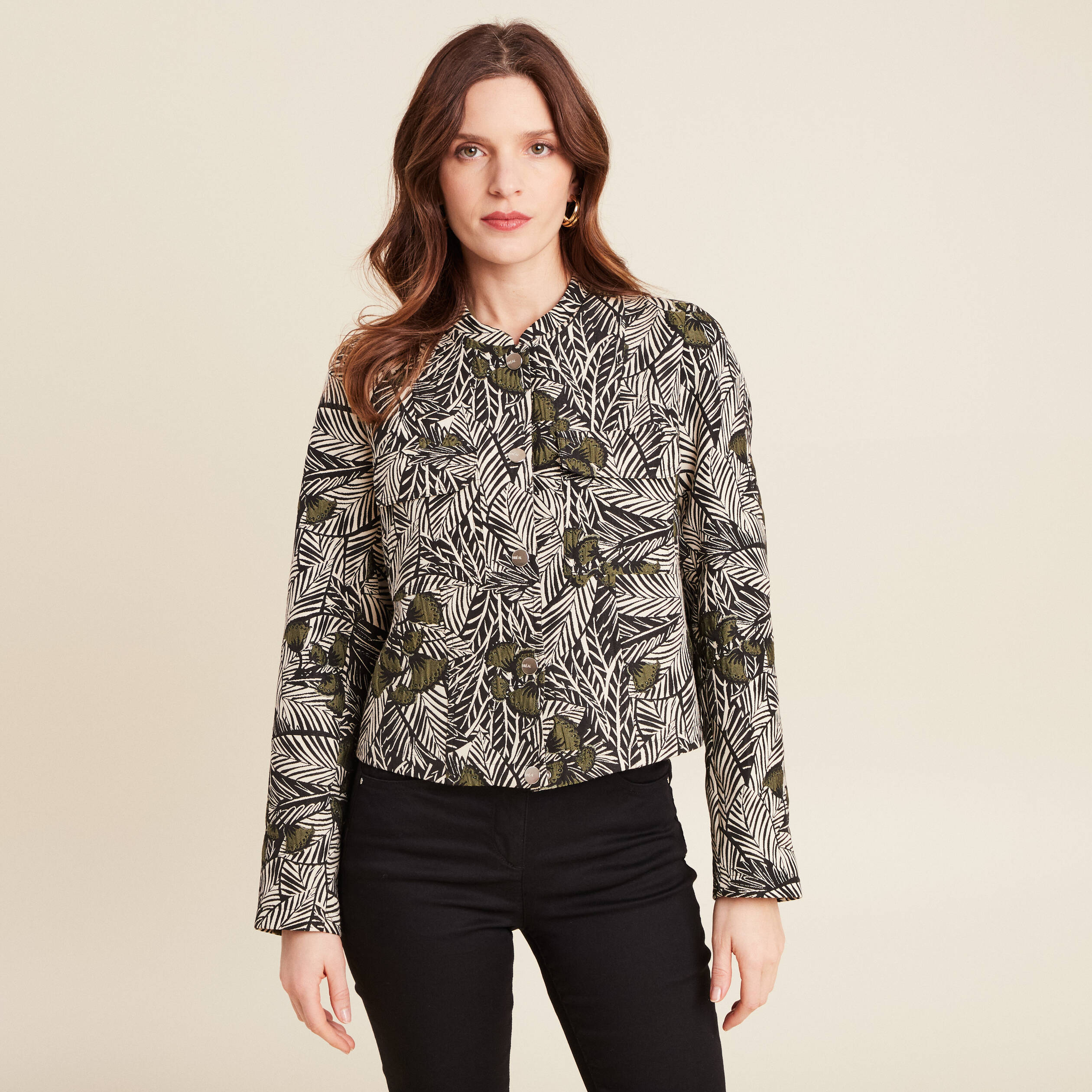 Veste boutonn&eacute;e col mao vert femme