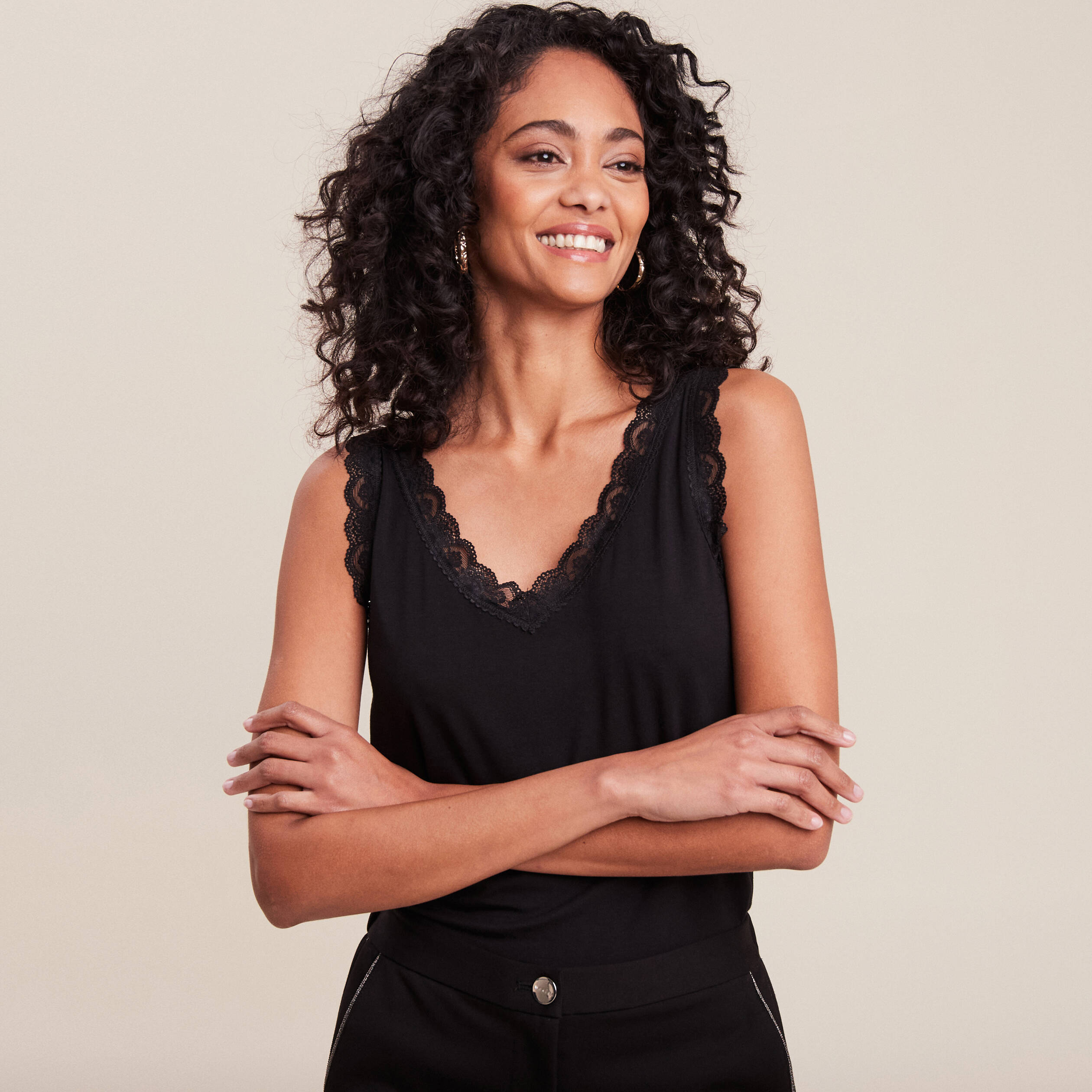 Débardeur bretelles larges noir femme