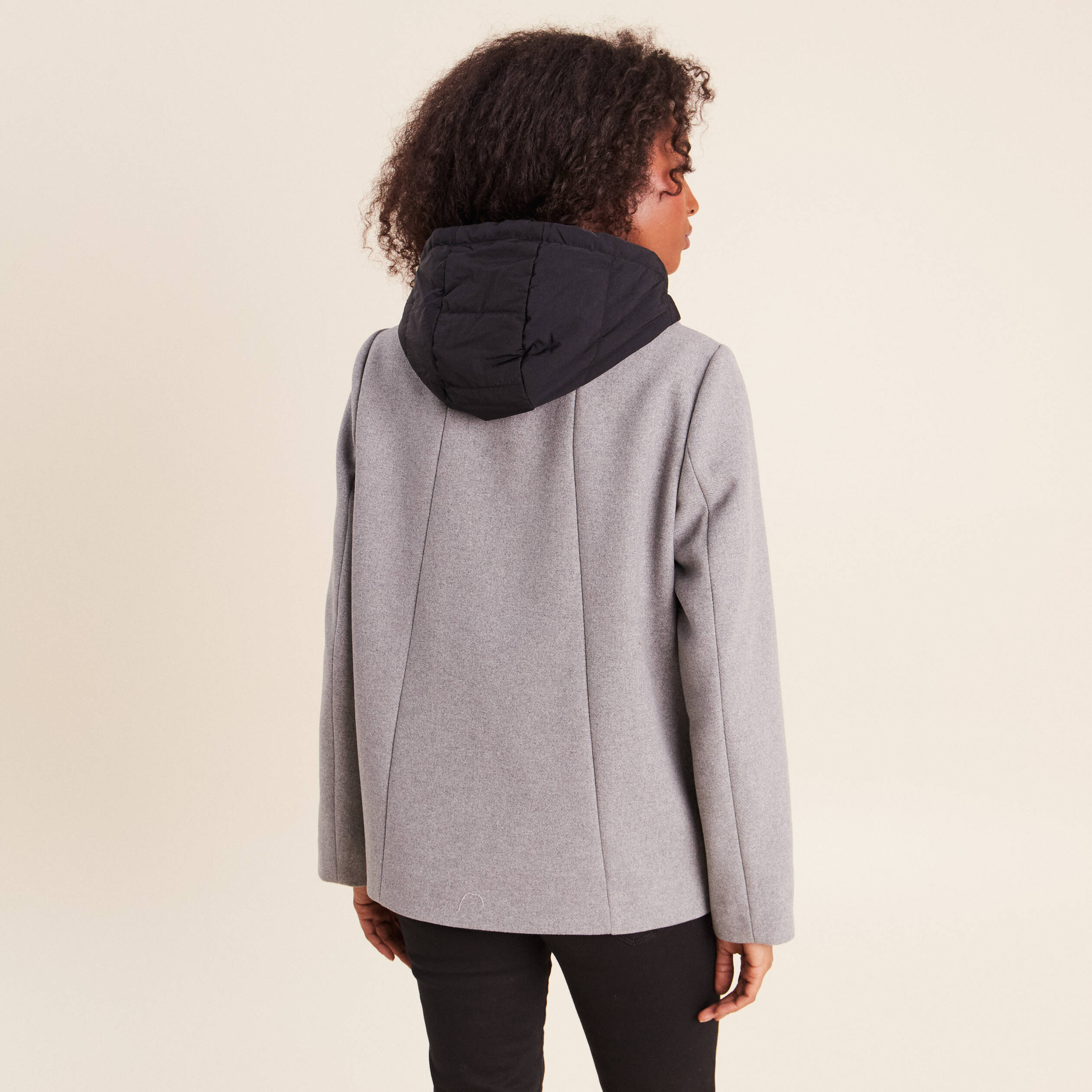 Caban doubl&eacute; avec capuche gris clair femme