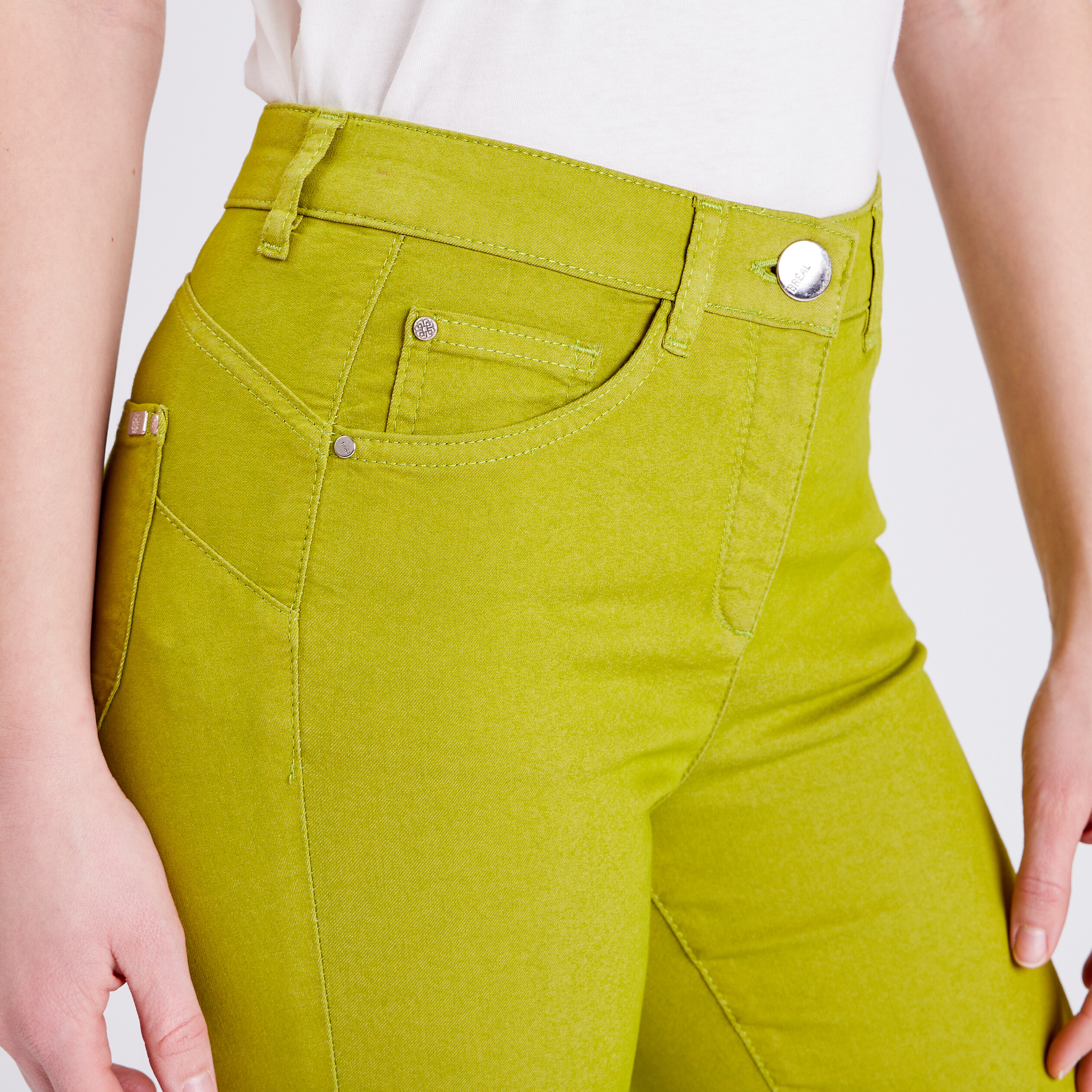 pantacourt droit taille standard vert olive femme Pantacourt droit taille standard vert olive femme