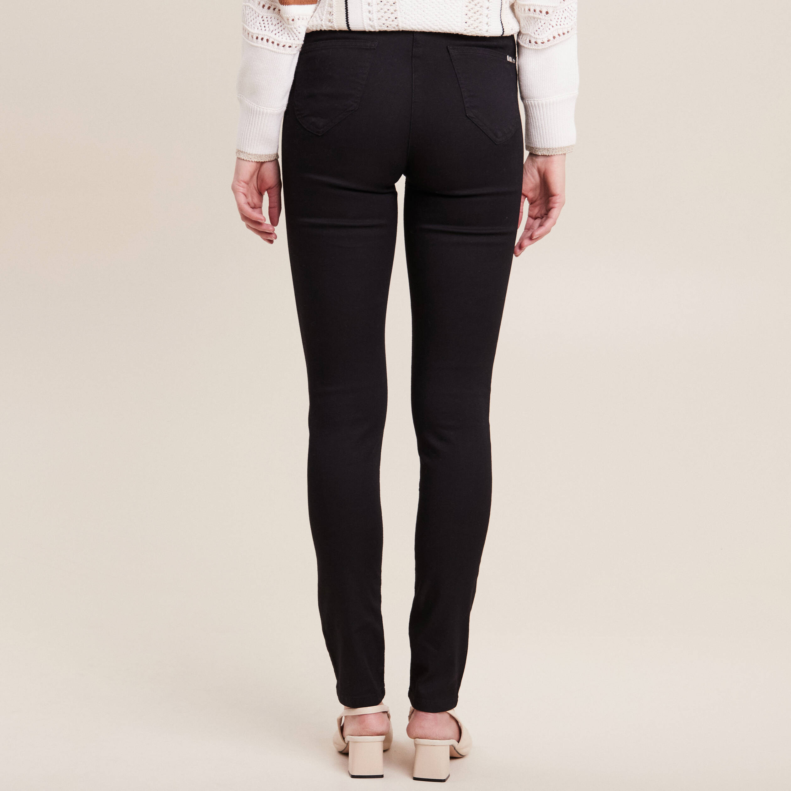 pantalon leger taille haute long noir femme Pantalon léger taille haute long noir femme