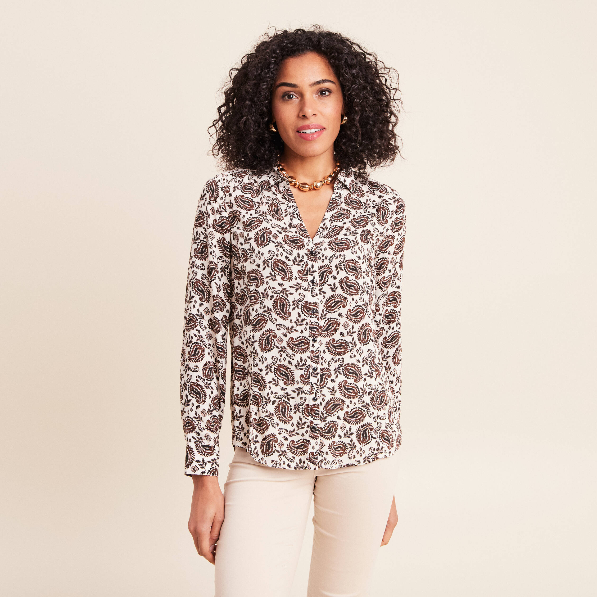 Chemise cintr&eacute;e manches longues fluide blanc femme