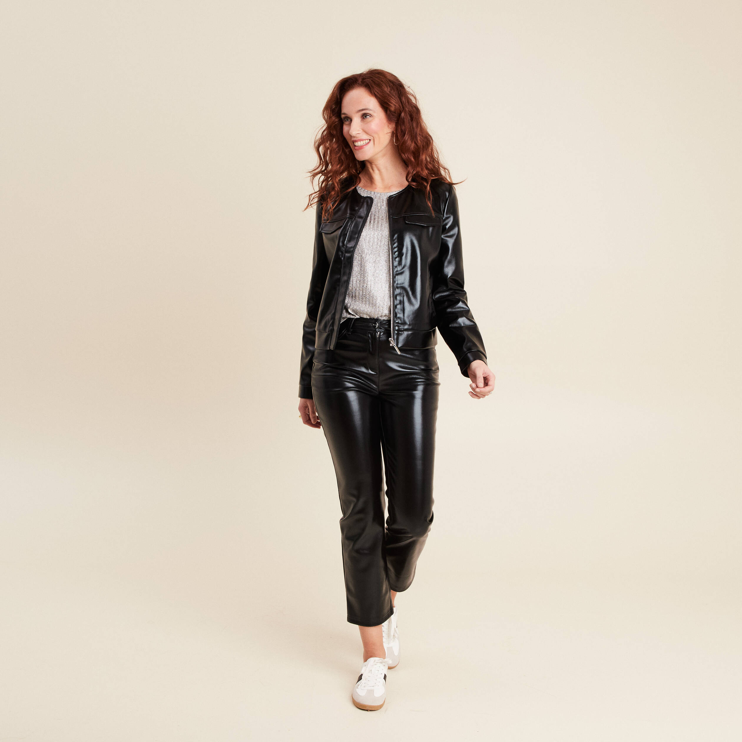 blouson ajuste simili cuir noir femme Blouson ajusté simili cuir noir femme