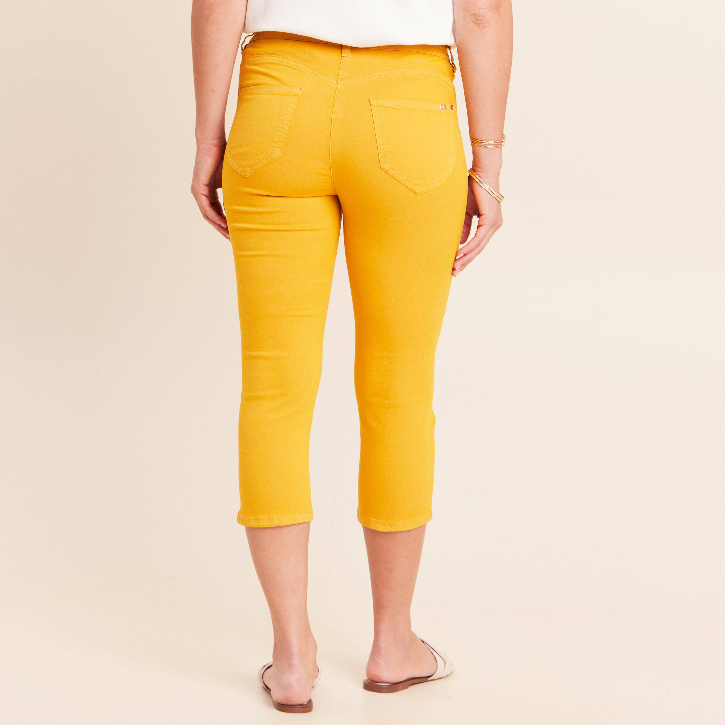 Pantacourt magique Le L&eacute;ger coupe droite jaune femme
