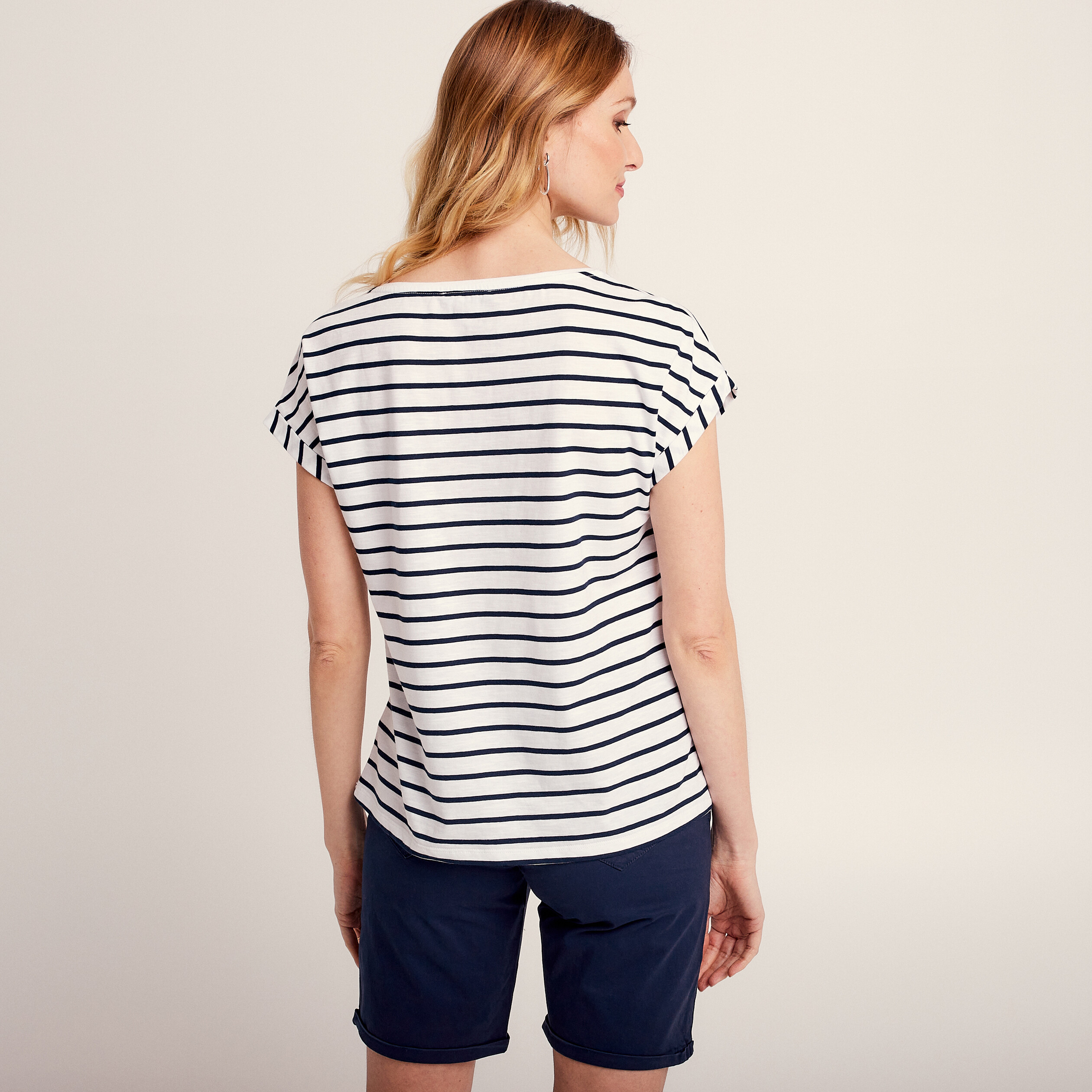 t shirt manches courtes ecru femme T-shirt manches courtes ecru femme
