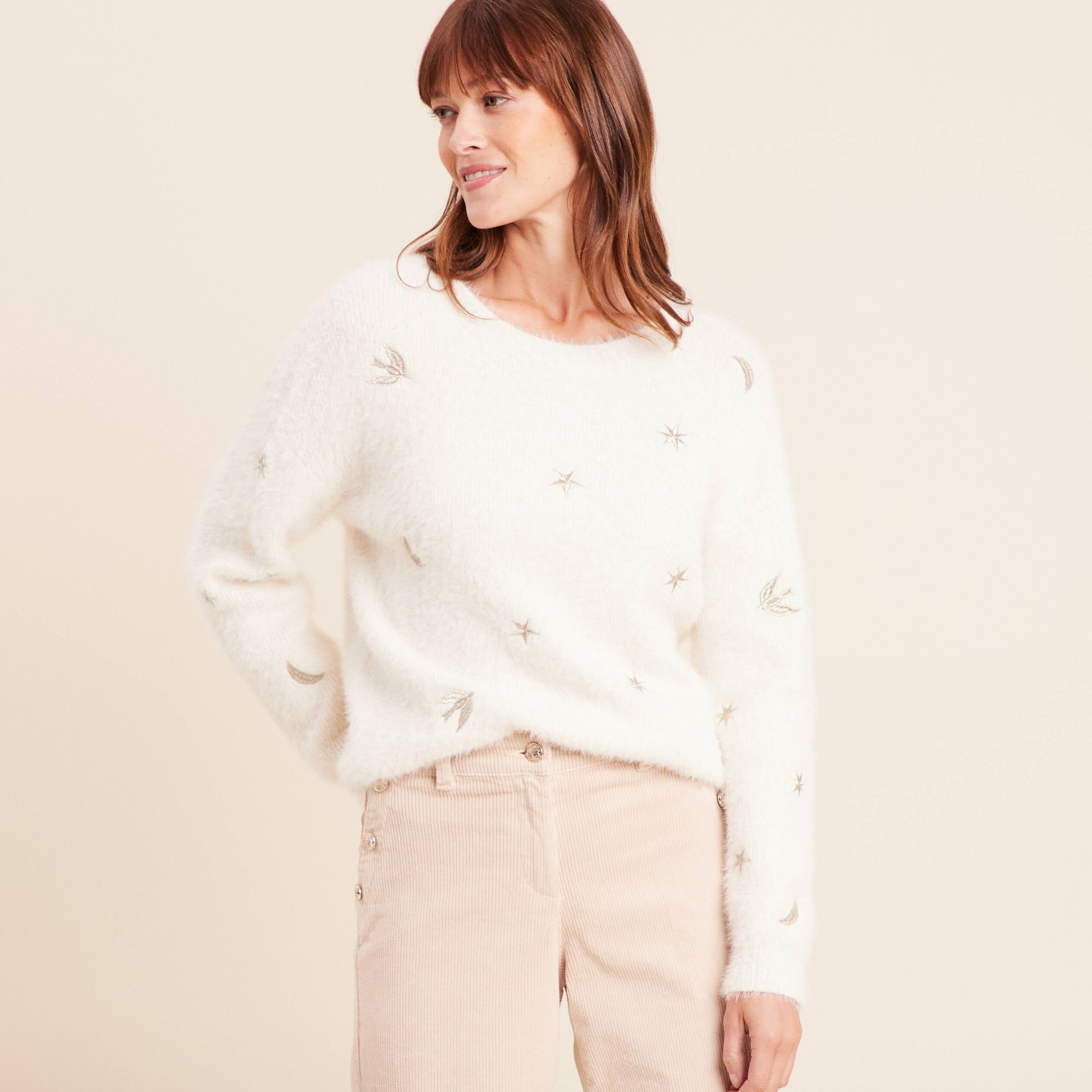 Pull brod&eacute; manches longues ecru femme