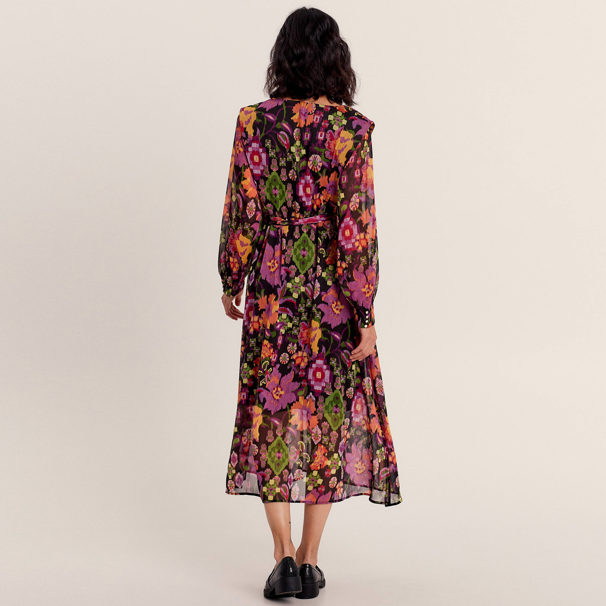 Robe longue évasée col en V noir femme