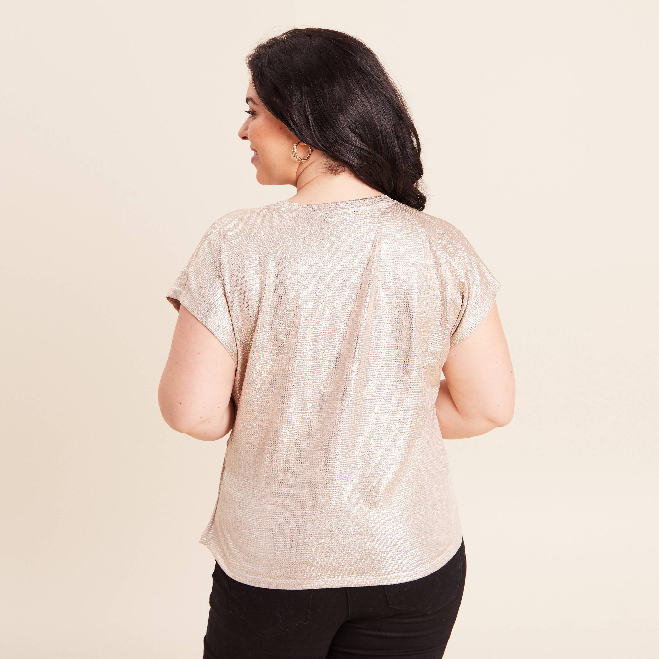 T-shirt manches courtes nou&eacute; couleur or femme