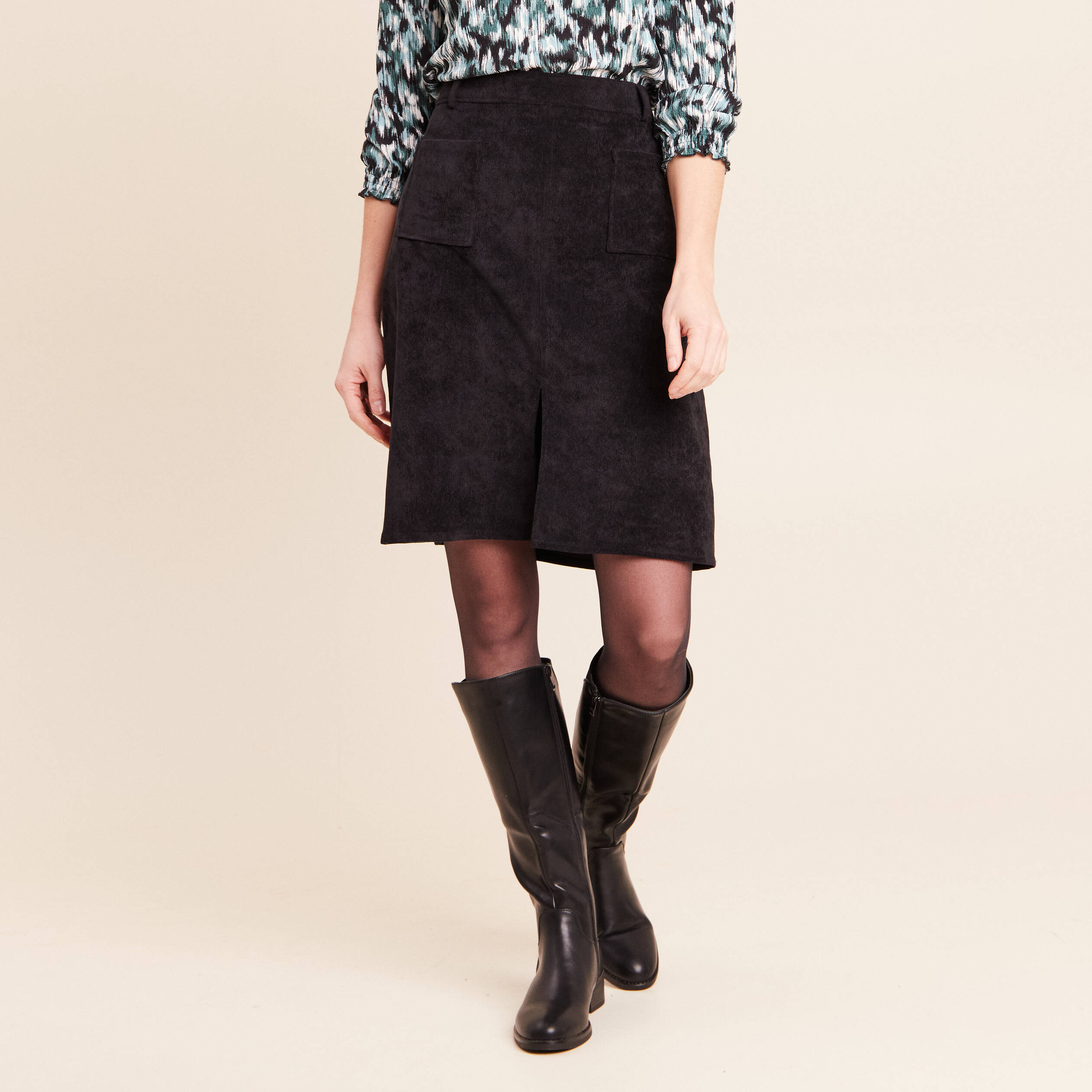 Jupe en velours longueur genoux noir femme