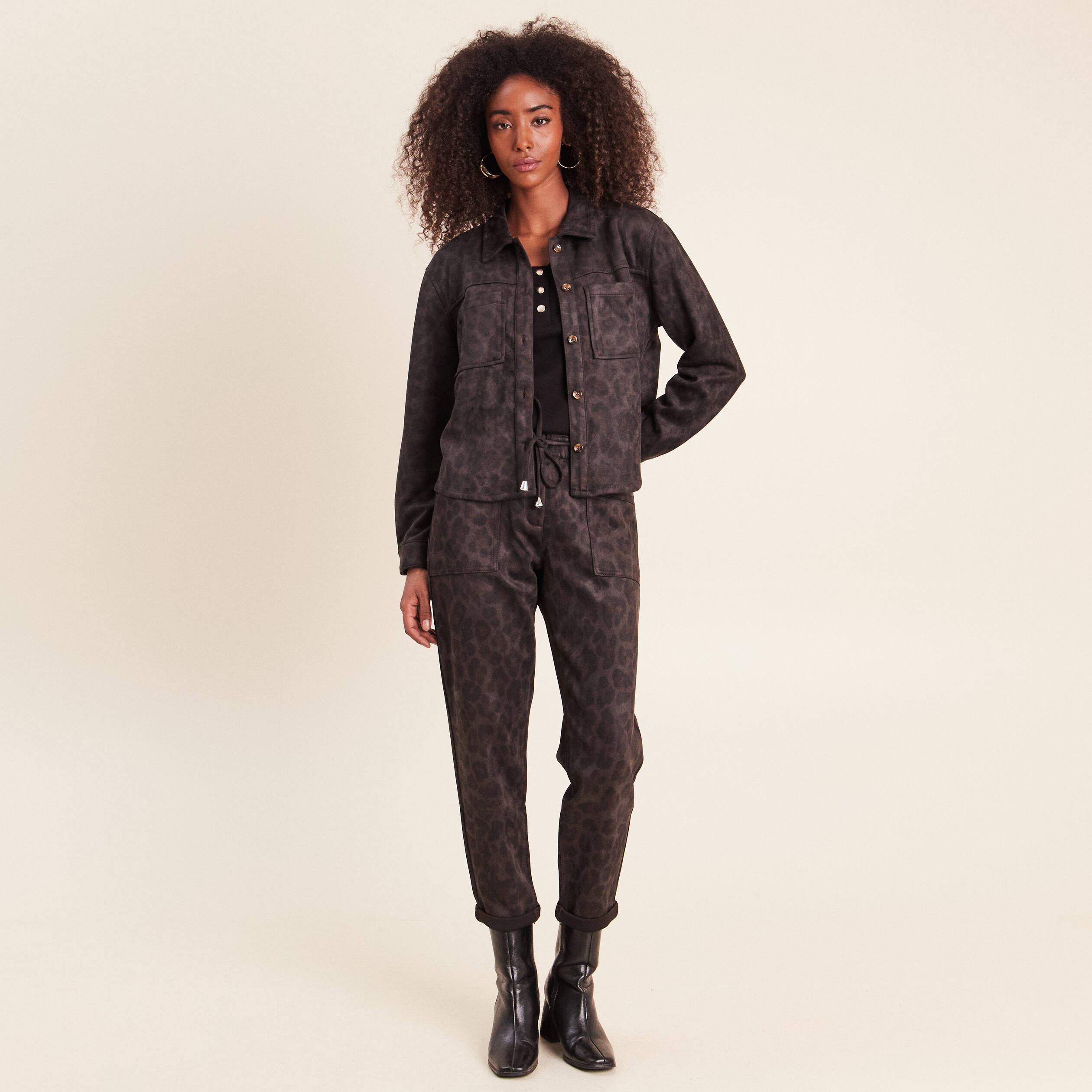Pantalon coupe mom 7/8&egrave;me vert kaki femme