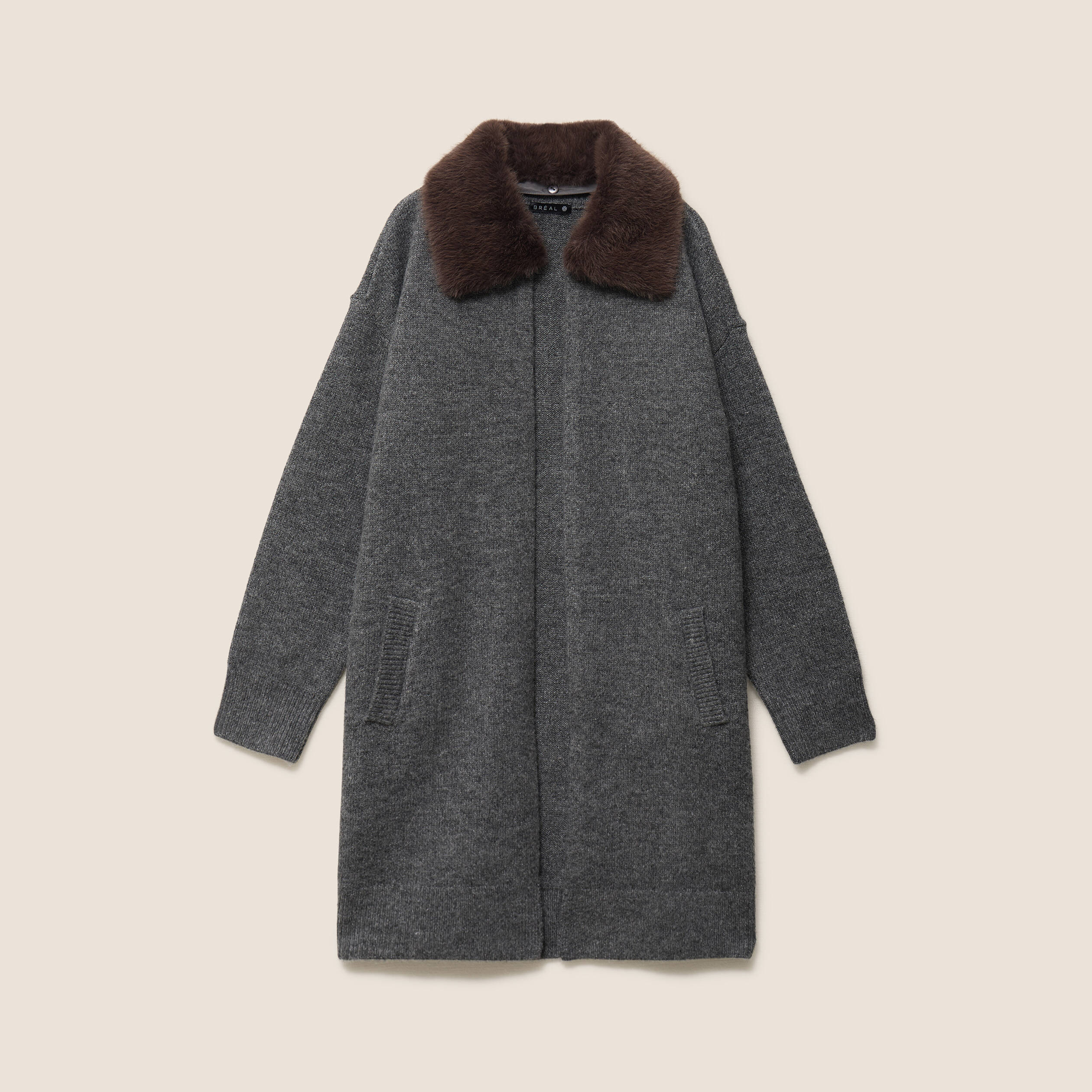 Gilet droit long col chemise gris fonc&eacute; femme