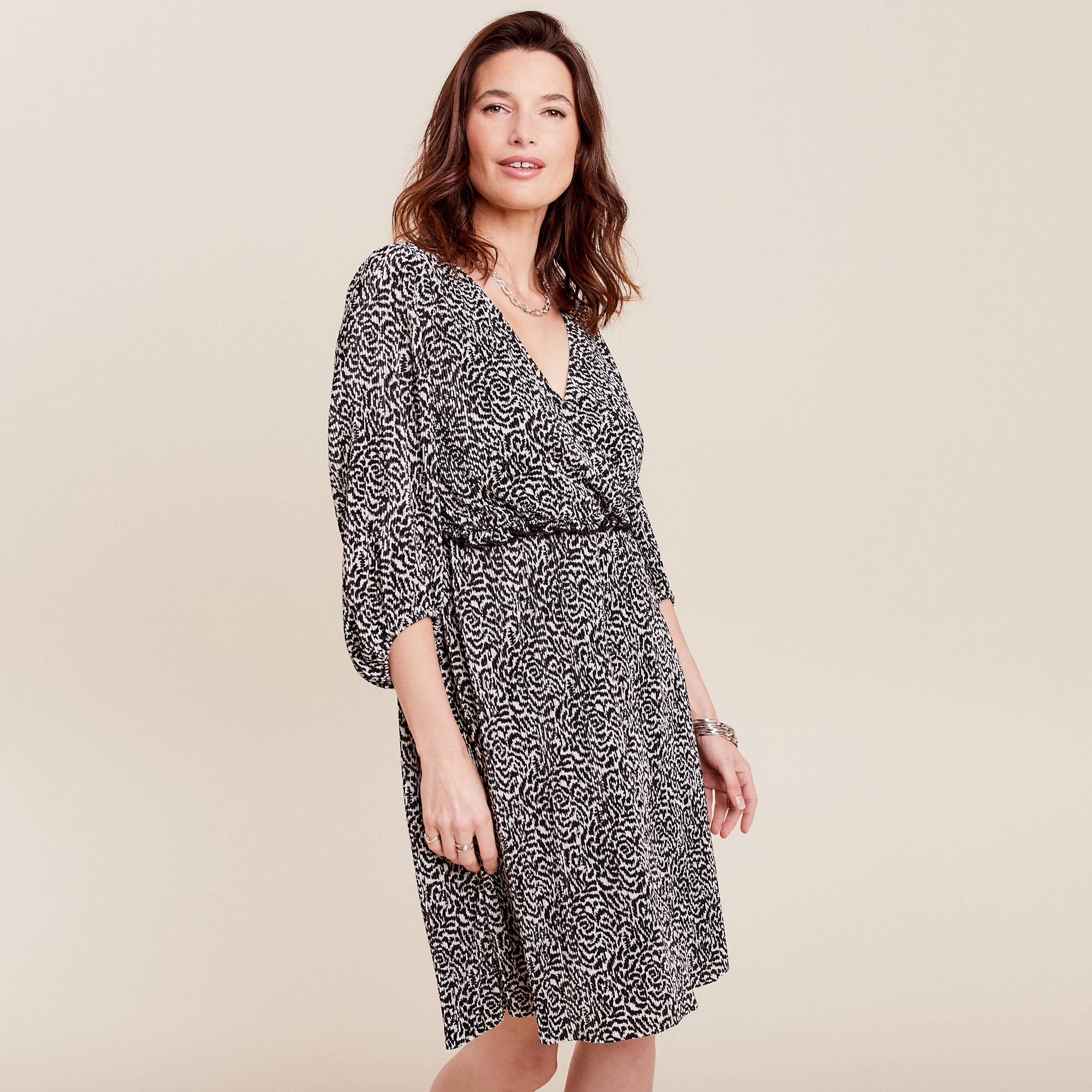 robe evasee plissee noir femme Robe évasée plissée noir femme