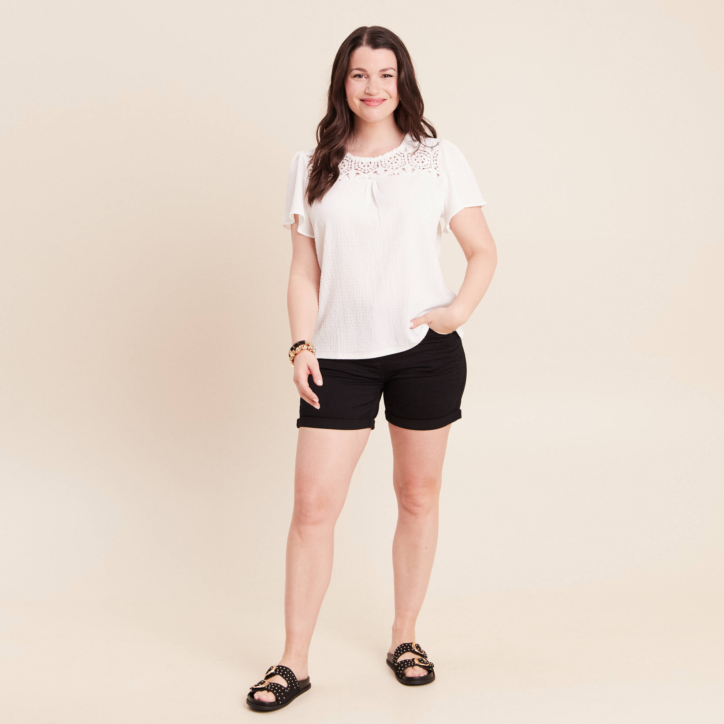 Short droit en jean noir femme