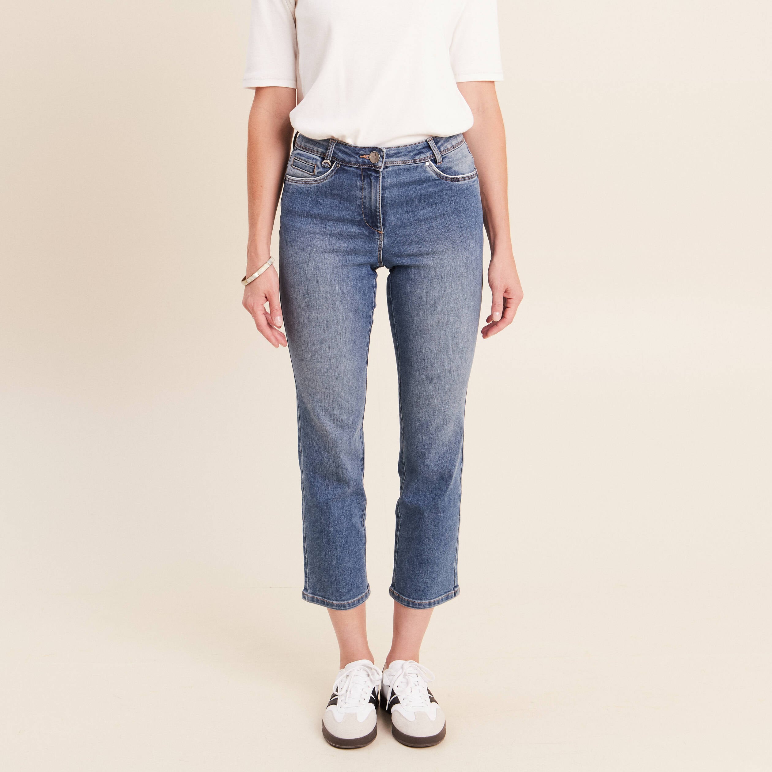 Jean coupe droite 7/8&egrave;me denim stone femme