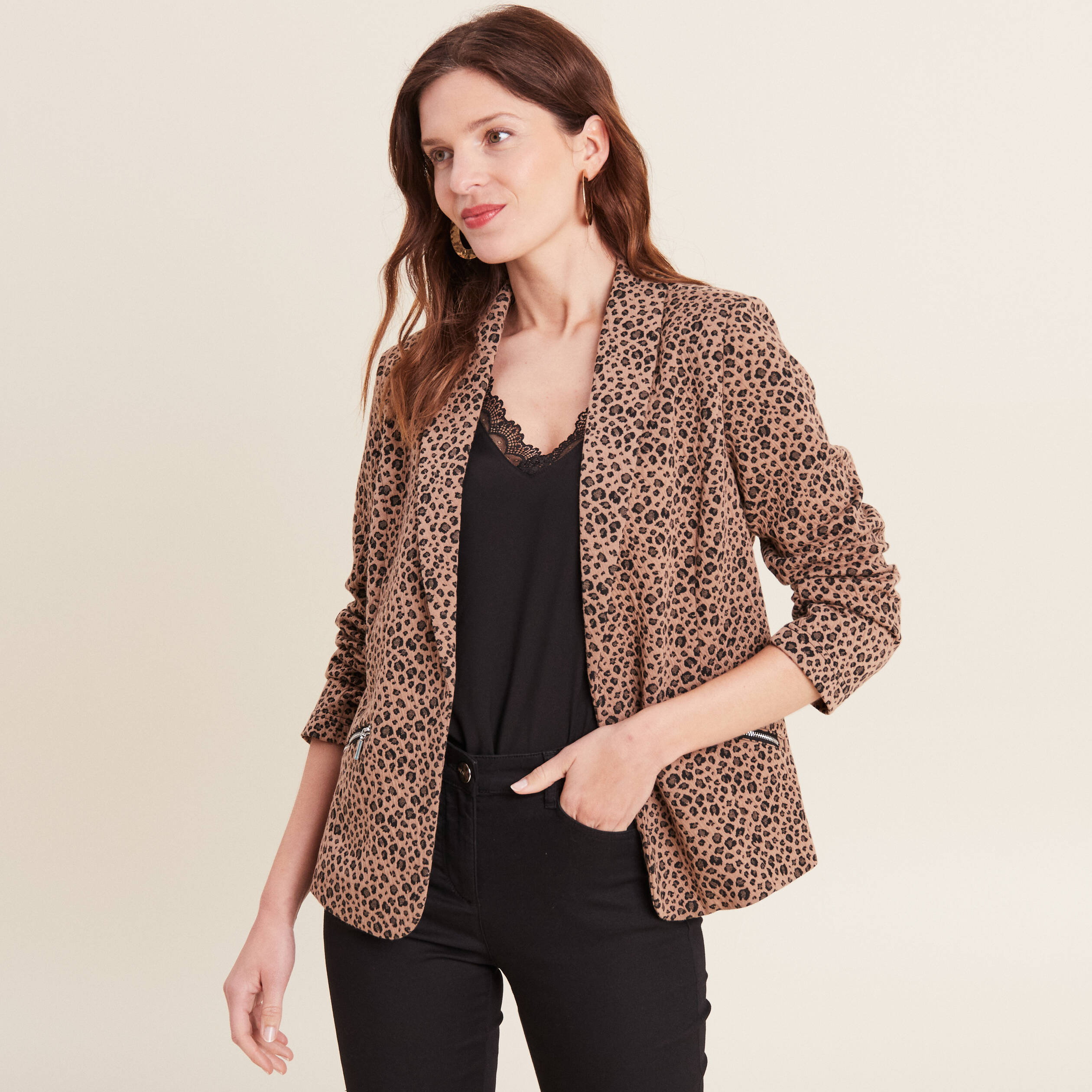 veste tailleur col chale beige femme Veste tailleur col châle beige femme