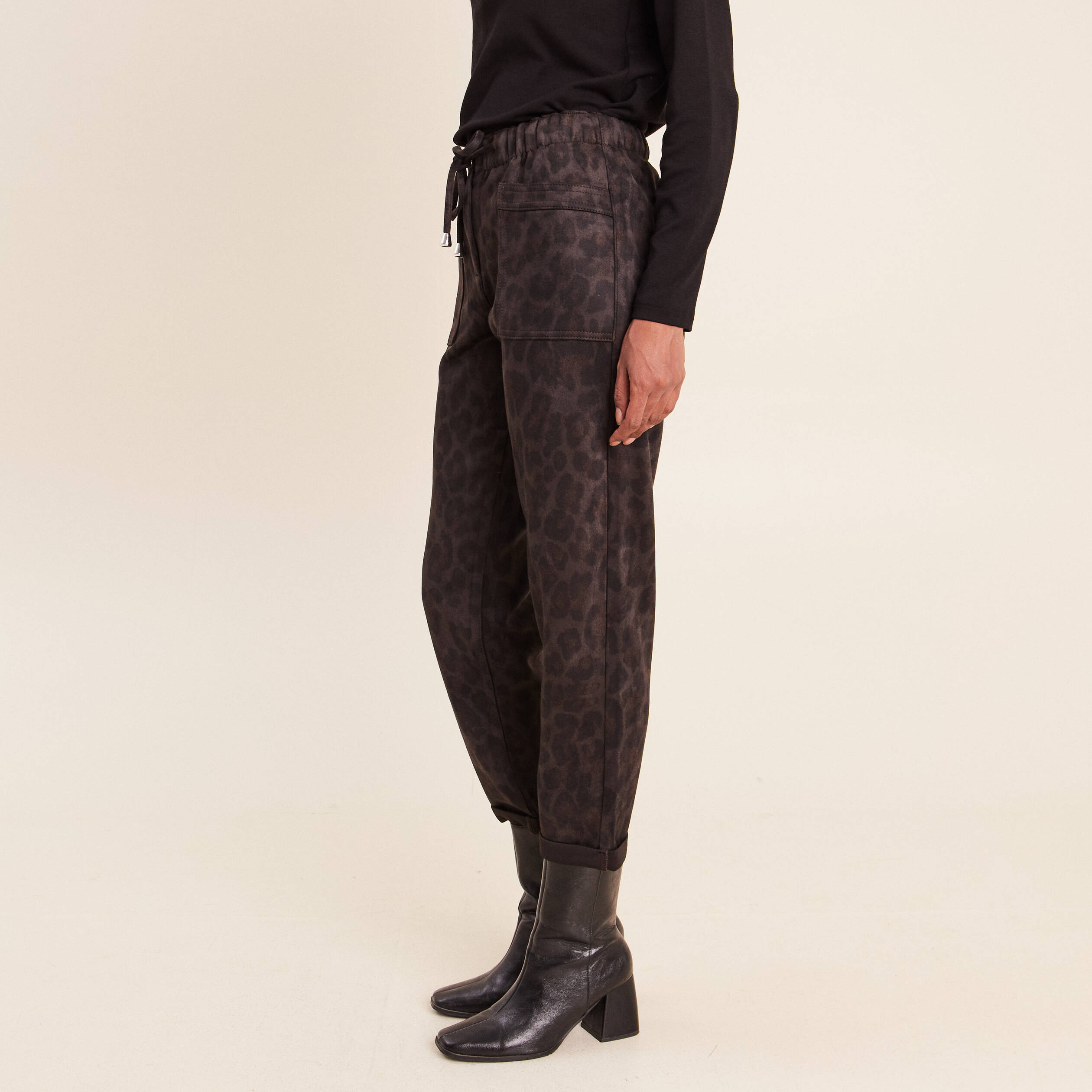 Pantalon coupe mom 7/8&egrave;me vert kaki femme