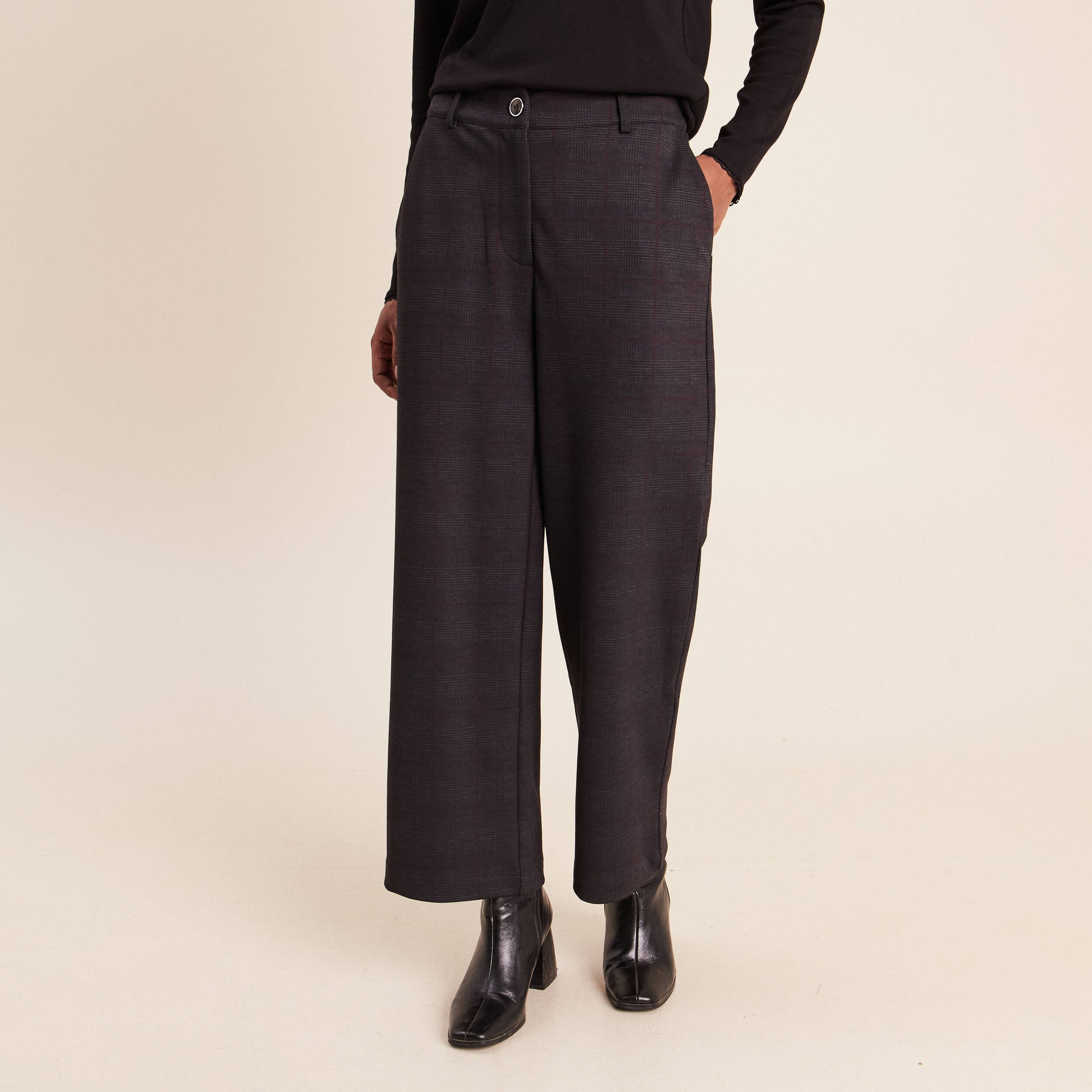 Pantalon gris fonc&eacute; femme