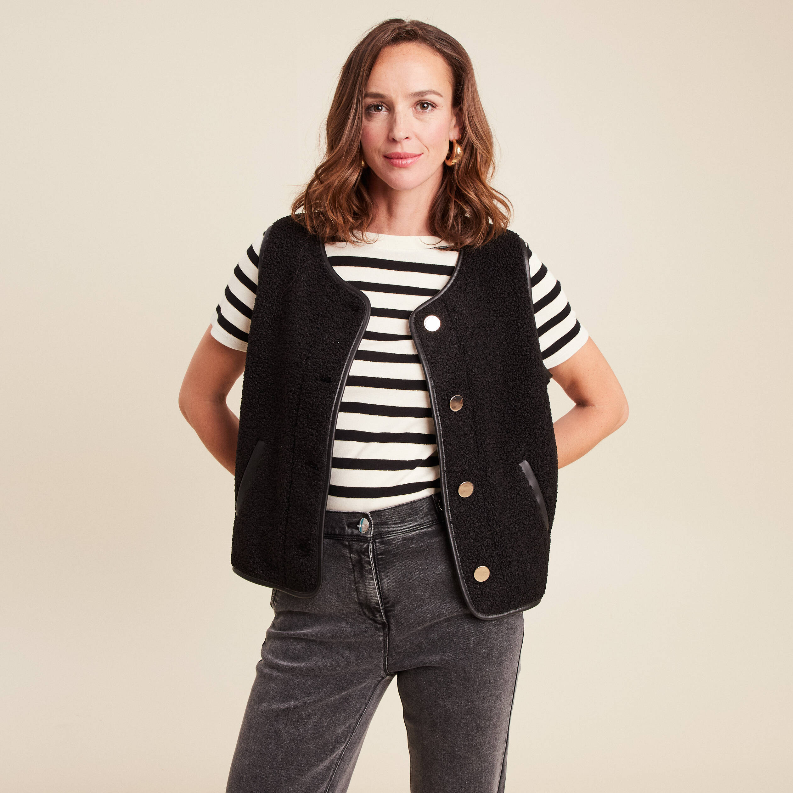 gilet sans manches sans col noir femme Gilet sans manches sans col noir femme