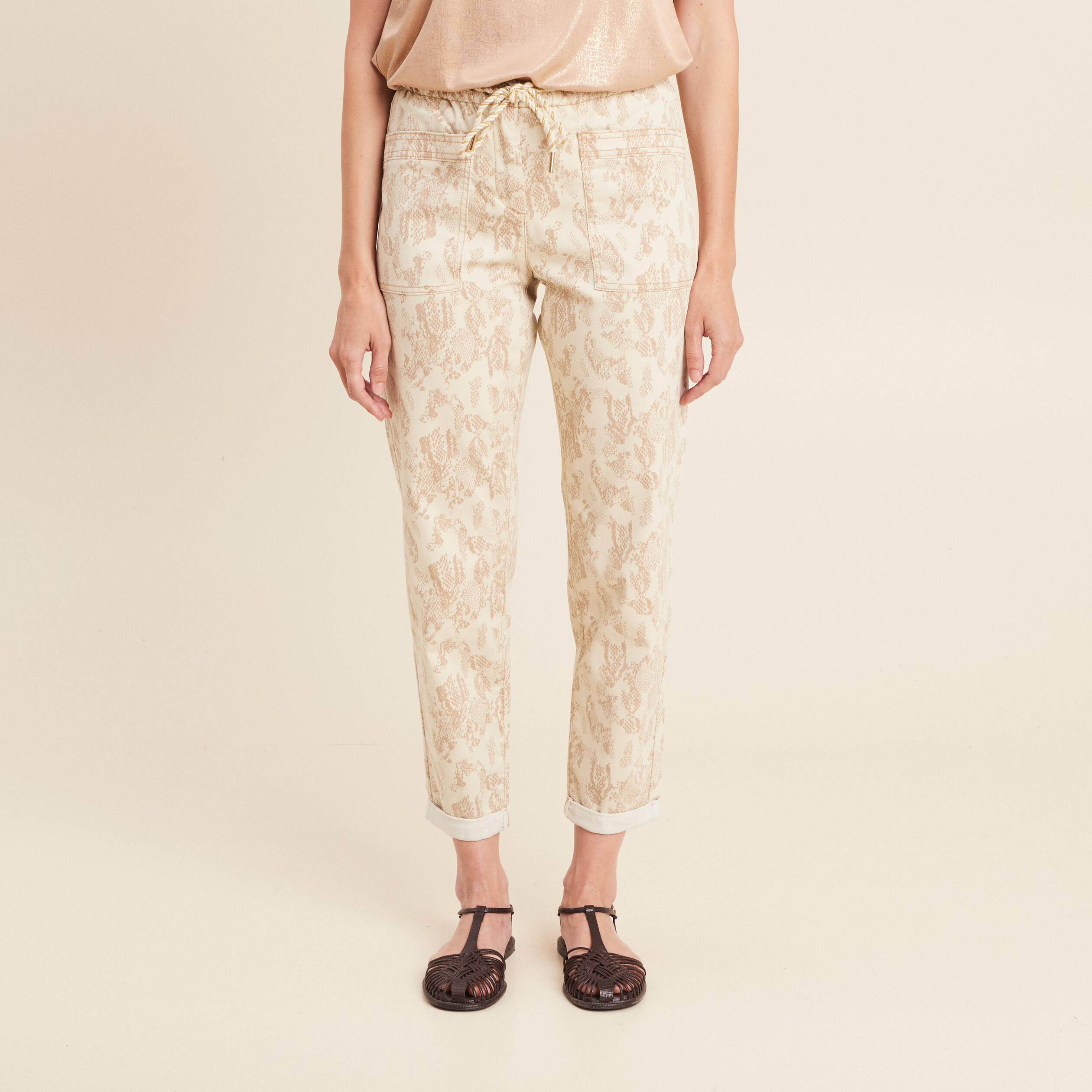 Pantalon coupe mom 7/8&egrave;me beige femme