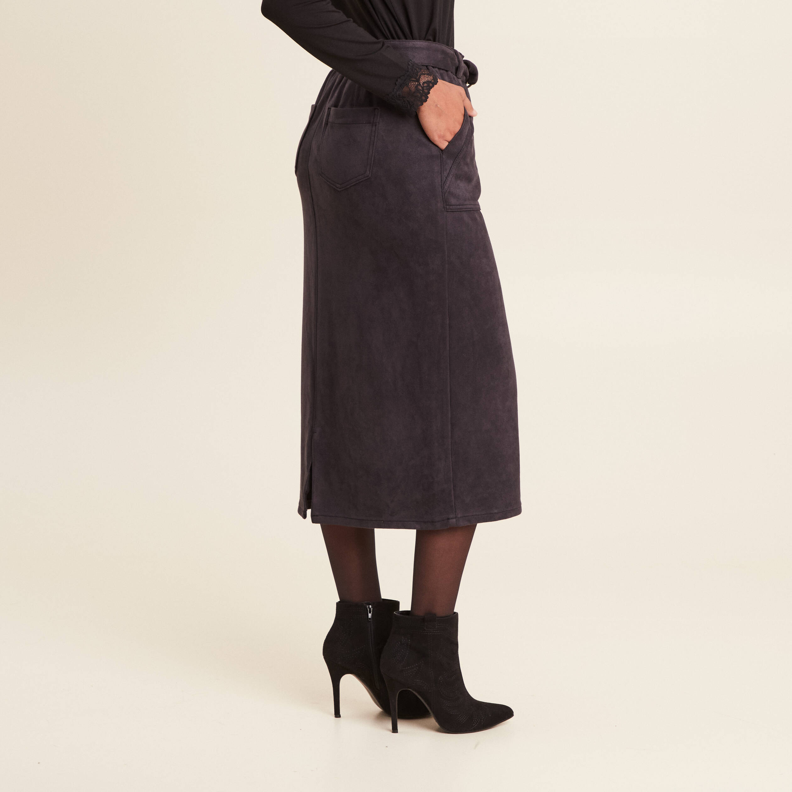 Jupe longue evasee suedine noir femme Vibs