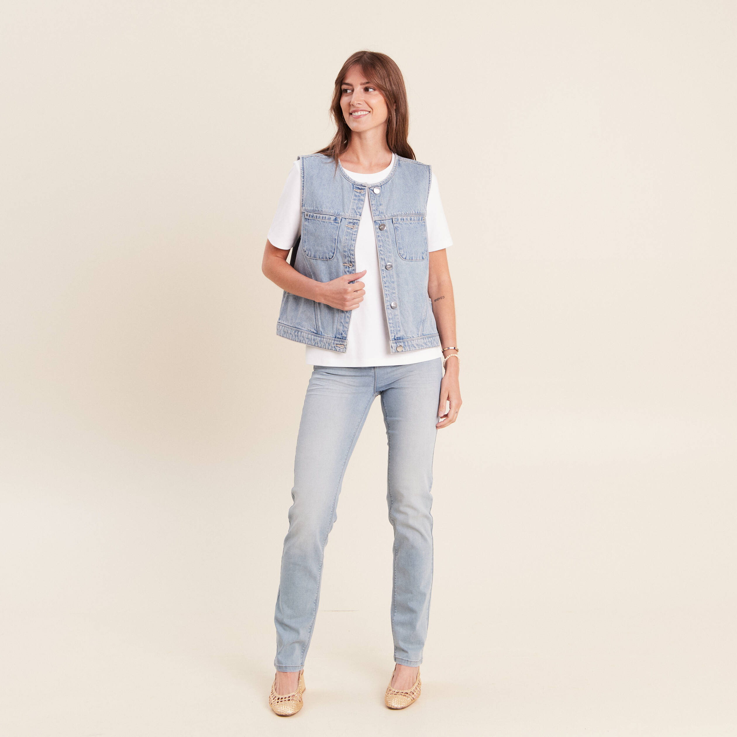 Veste cintr&eacute;e sans manches en jean denim double stone femme