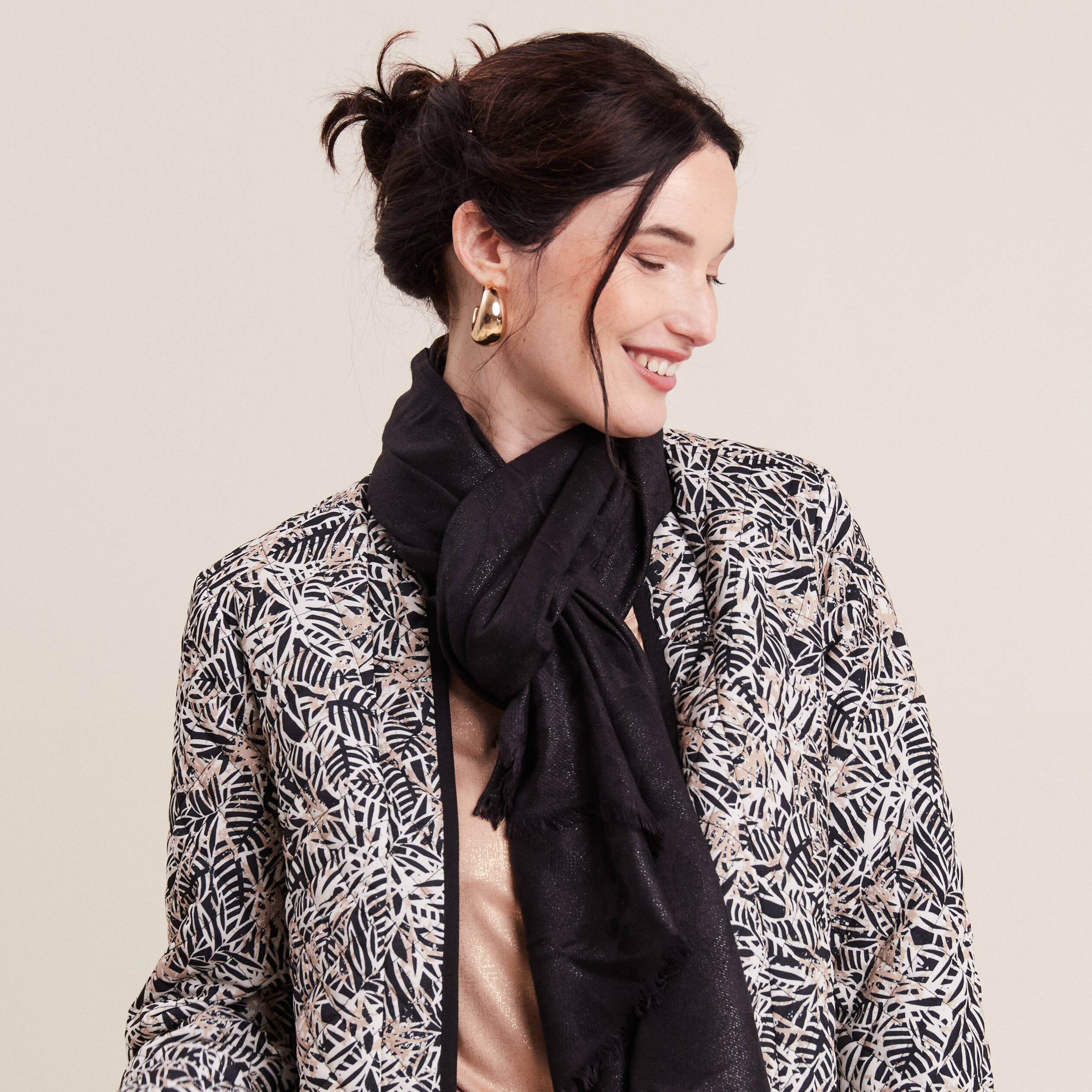 foulard noir femme Foulard noir femme