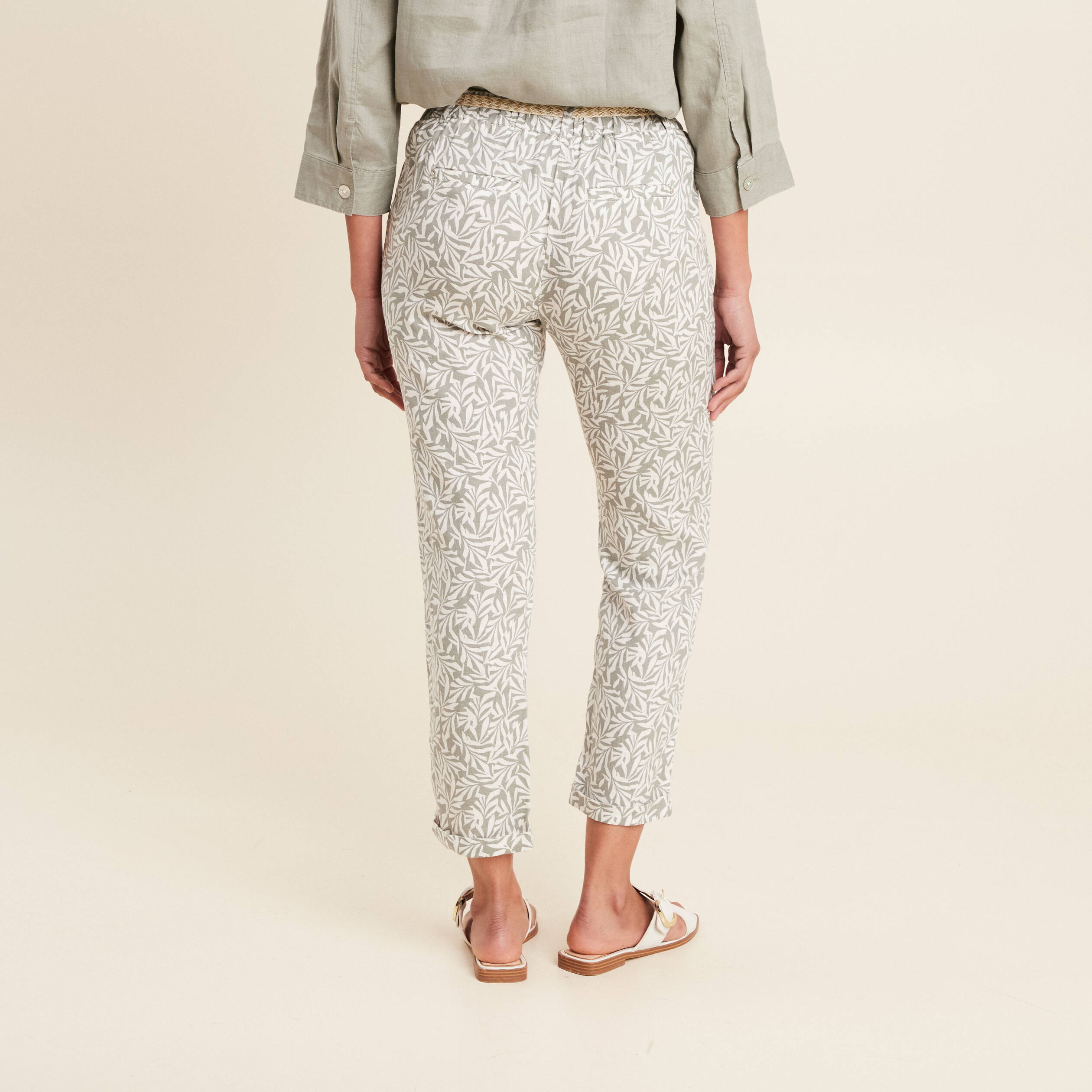 Pantalon coupe chino en lin vert kaki femme