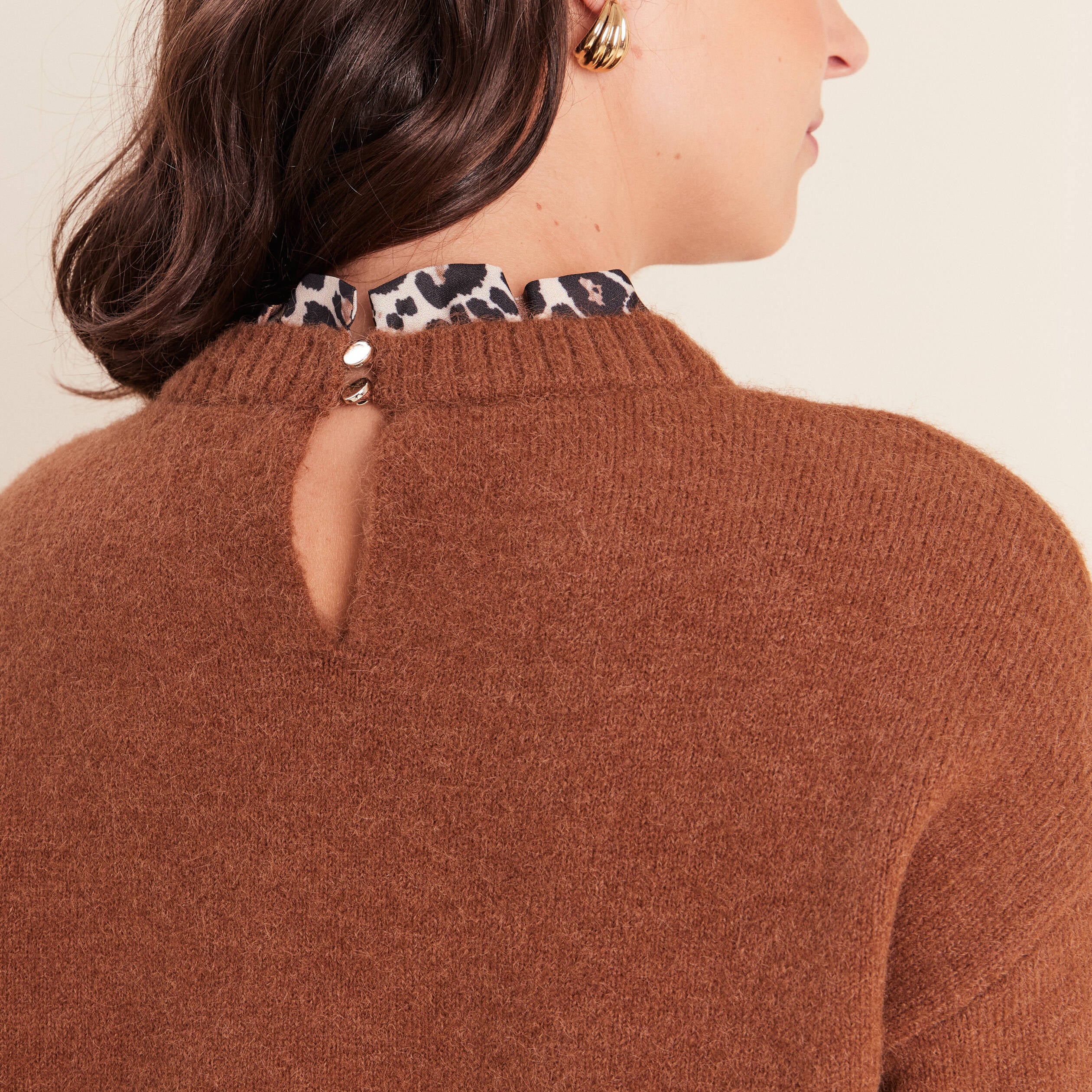 Pull col rond marron fonc&eacute; femme