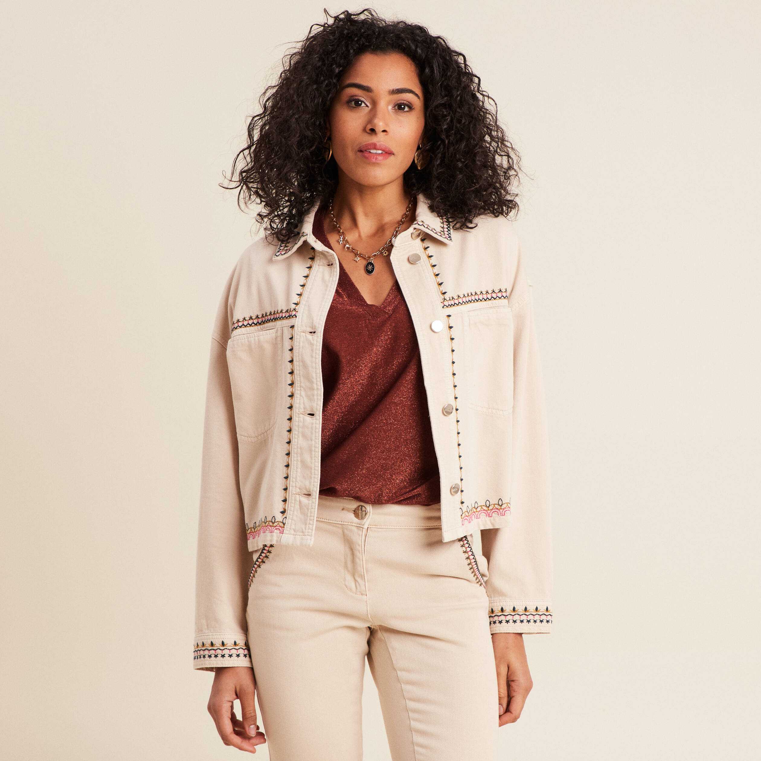 veste en jean brodee denim beige femme Veste en jean brodée denim beige femme