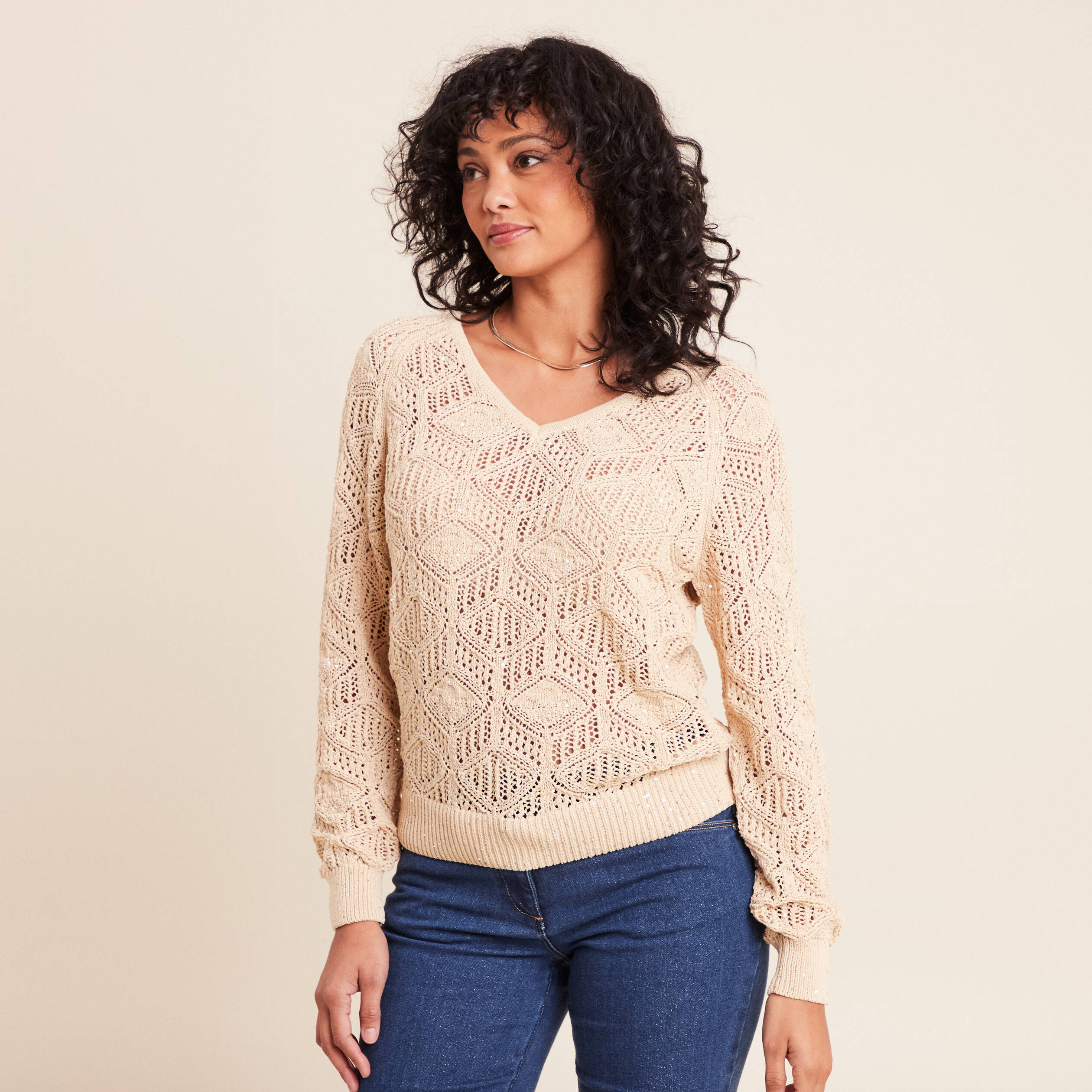 Pull col v manches longues dentelle sable femme