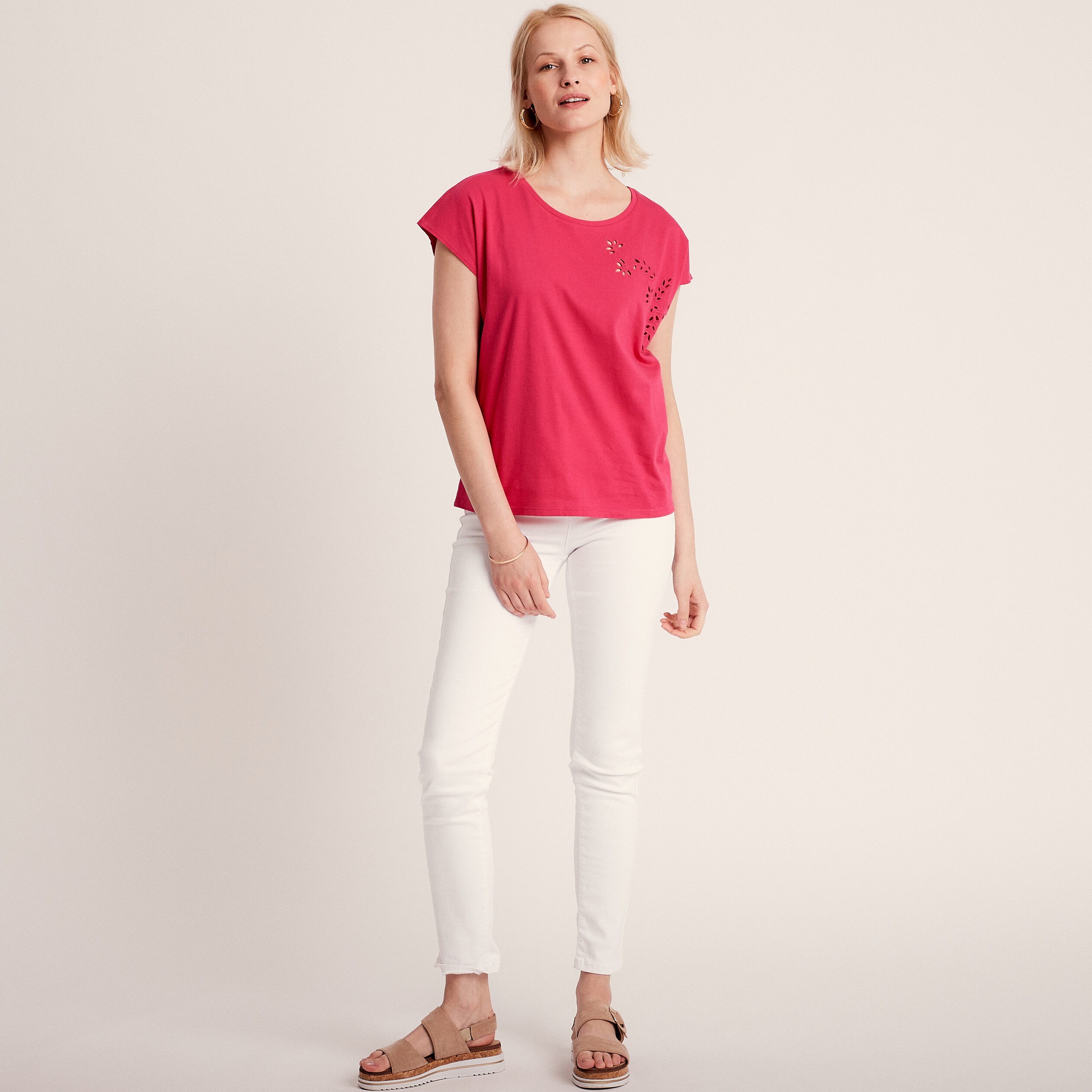 T-shirt manches courtes brodé rose framboise femme